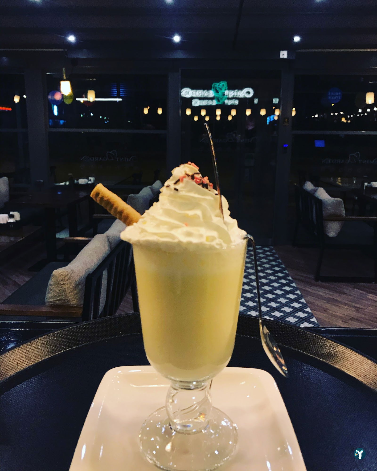 Mint Garden Lounge