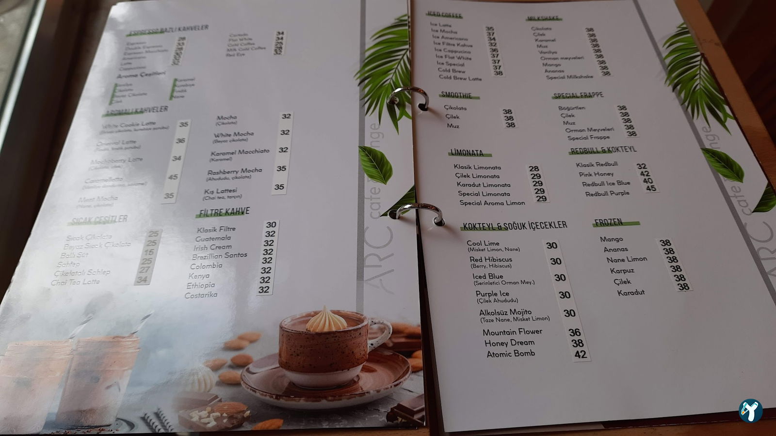 Arc Cafe Lounge
