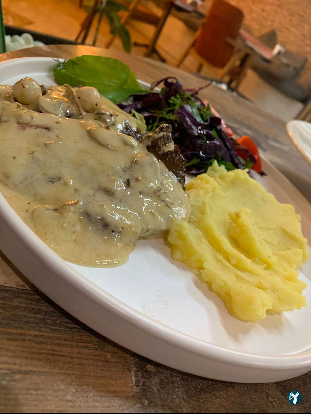 Arc Cafe Lounge