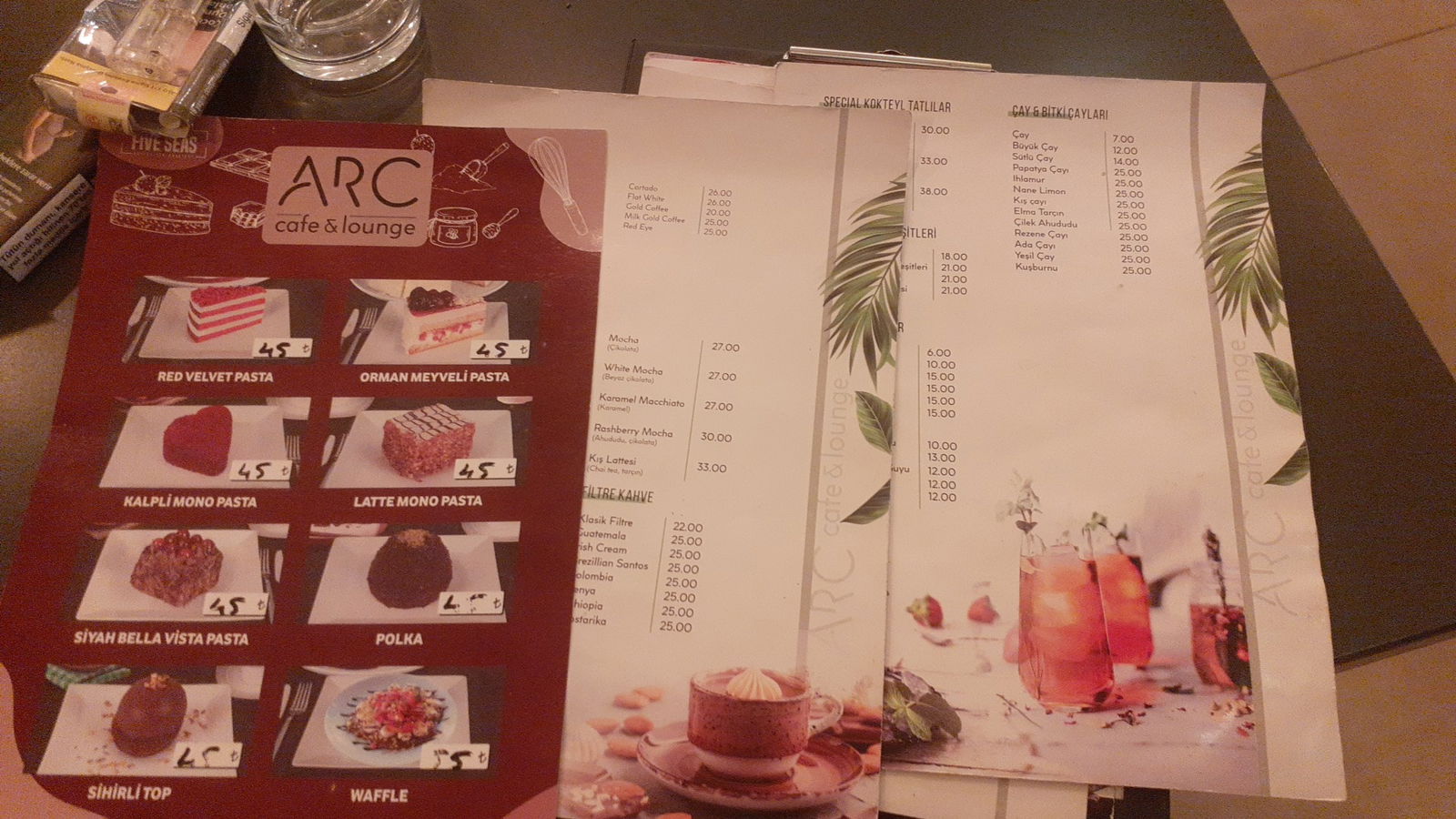 Arc Cafe Lounge
