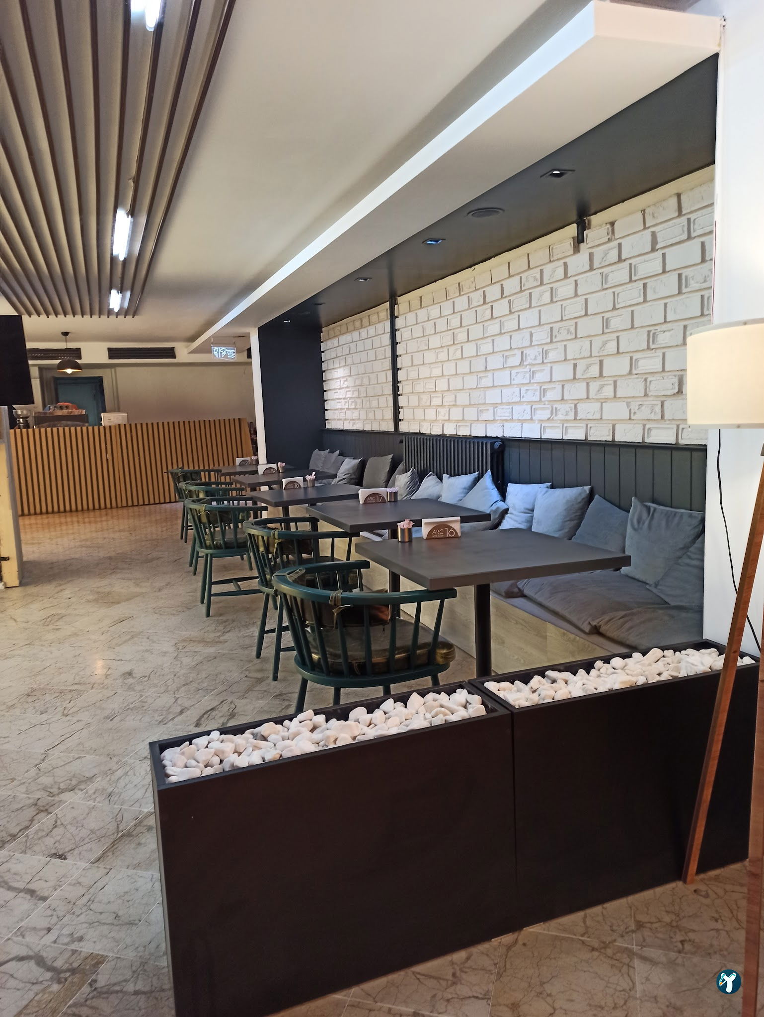 Arc Cafe Lounge