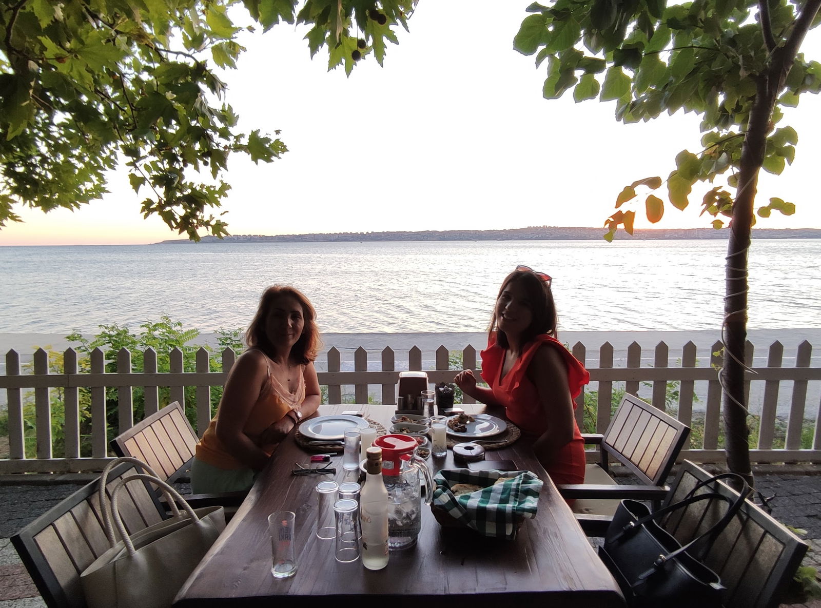 Batı Garden Cafe & Restaurant Büyükçekmece