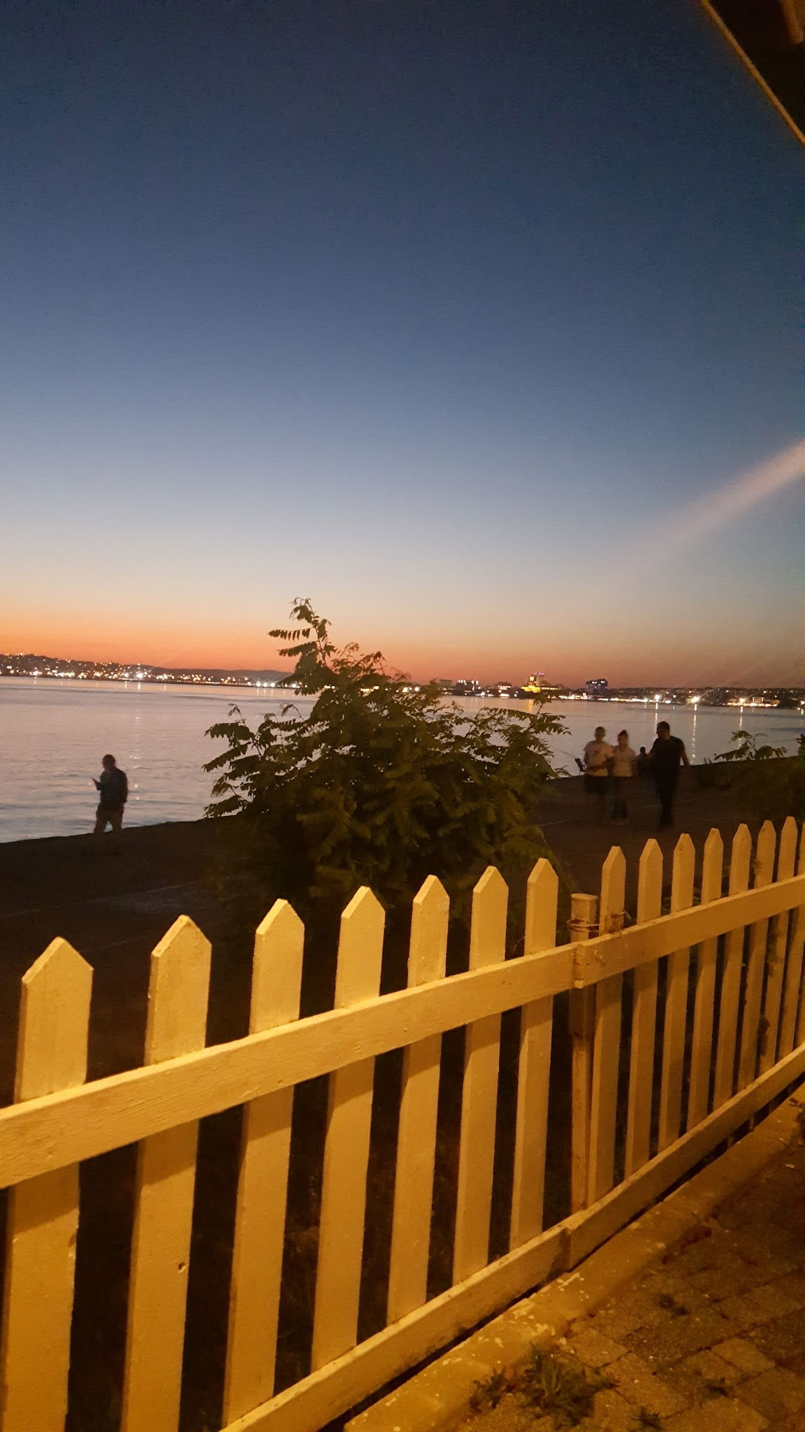 Batı Garden Cafe & Restaurant Büyükçekmece