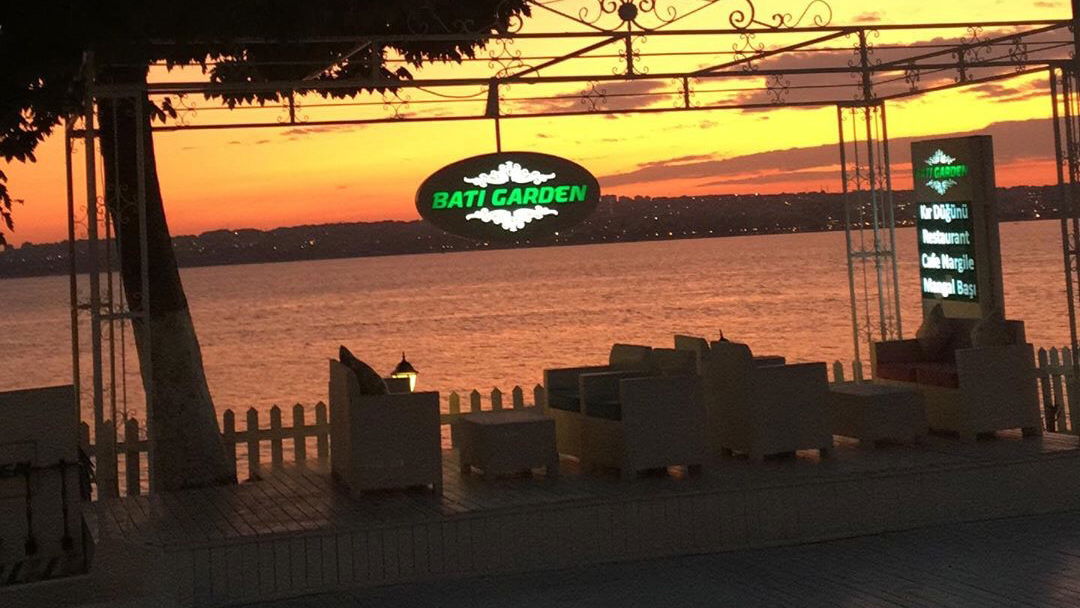 Batı Garden Cafe & Restaurant Büyükçekmece