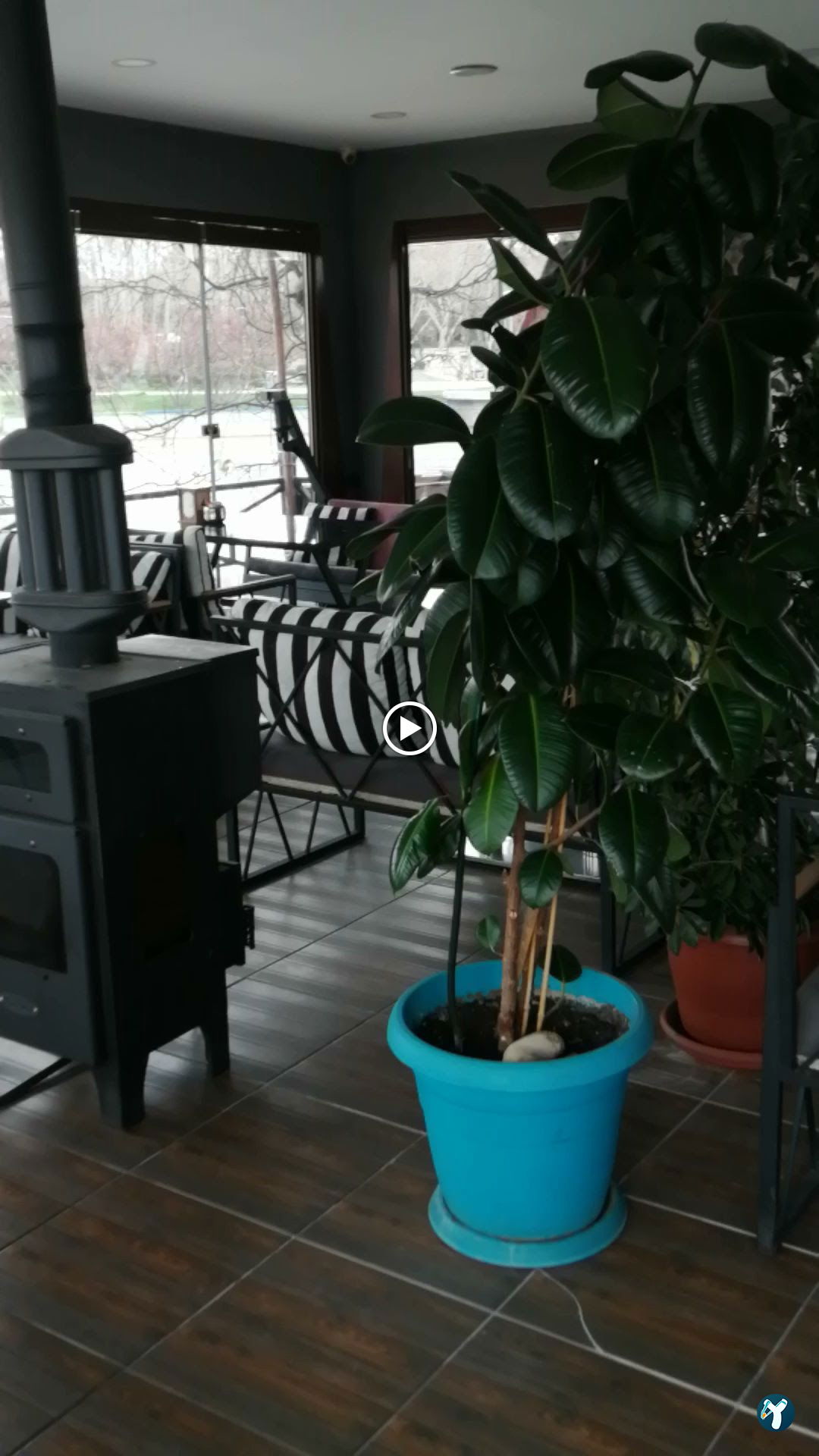 Square Cafe