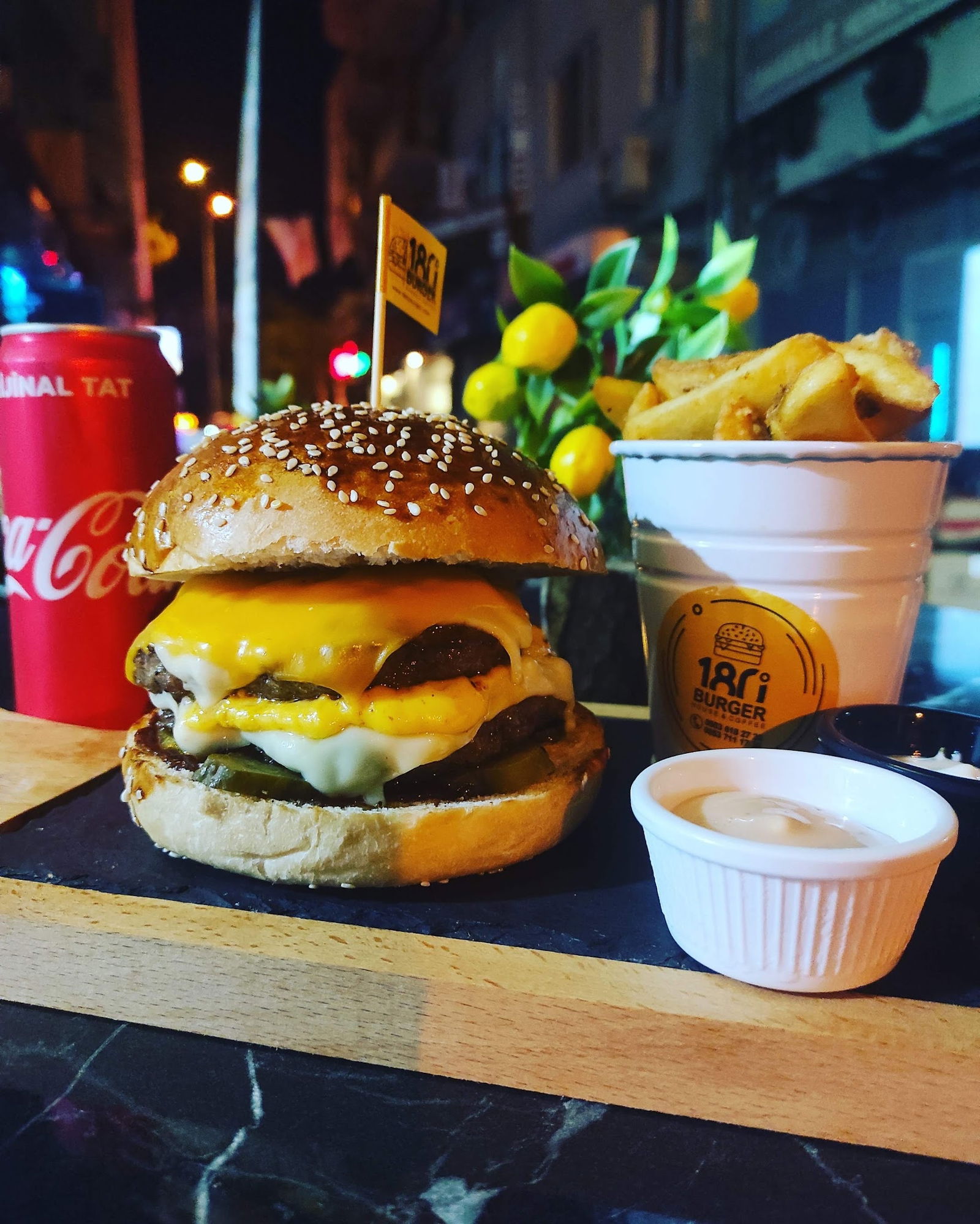 180°C Burger House & Pizza