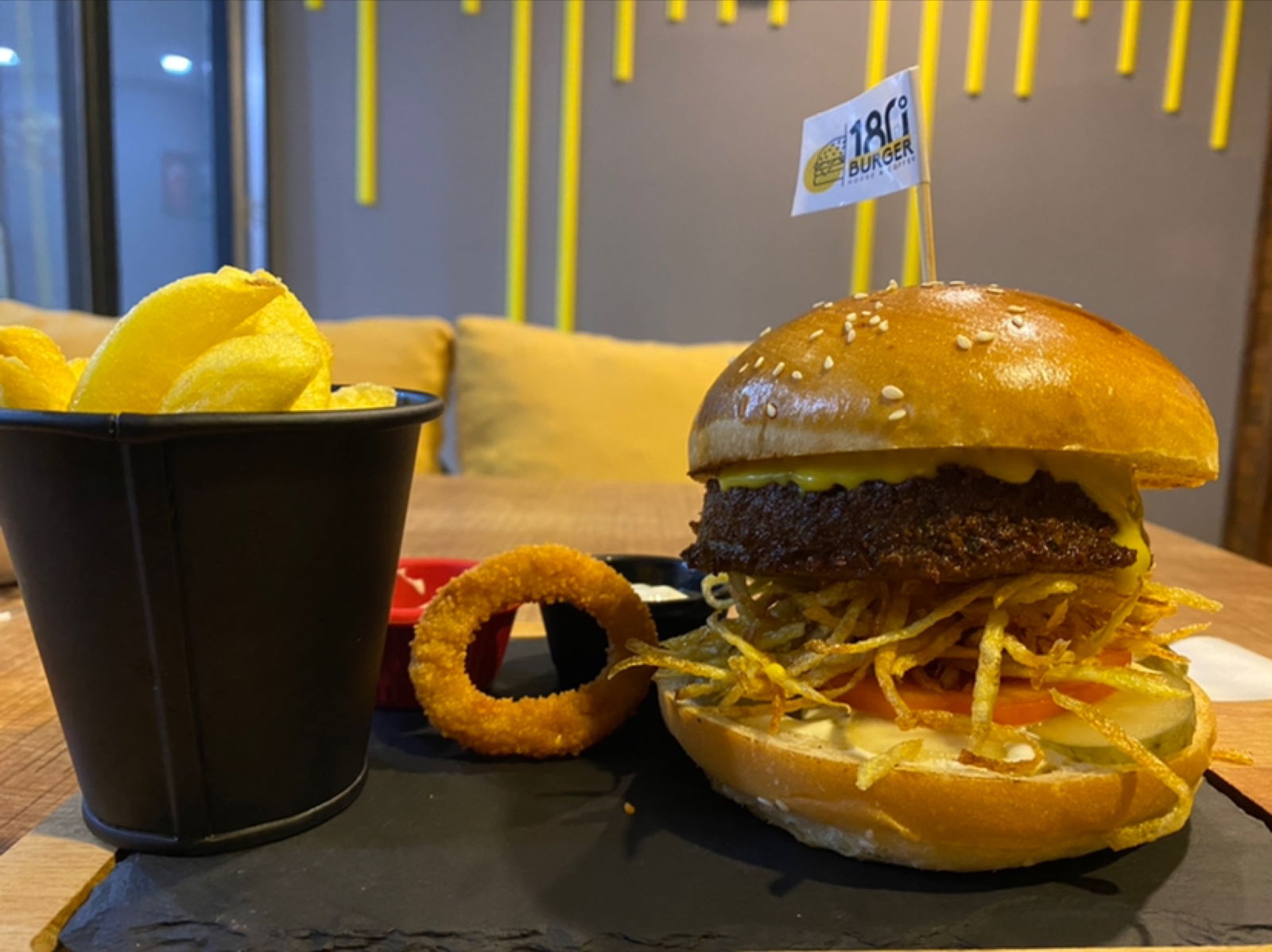 180°C Burger House & Pizza