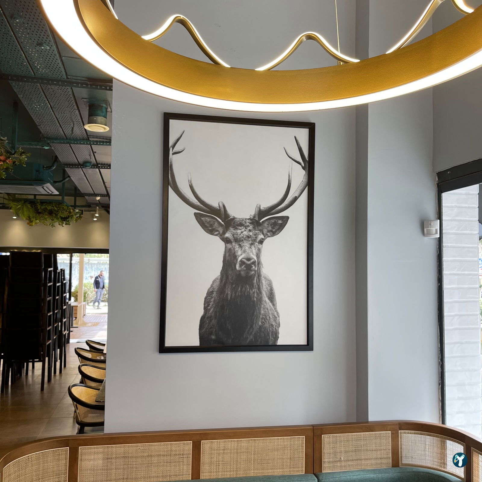Crown Cafe & Restaurant