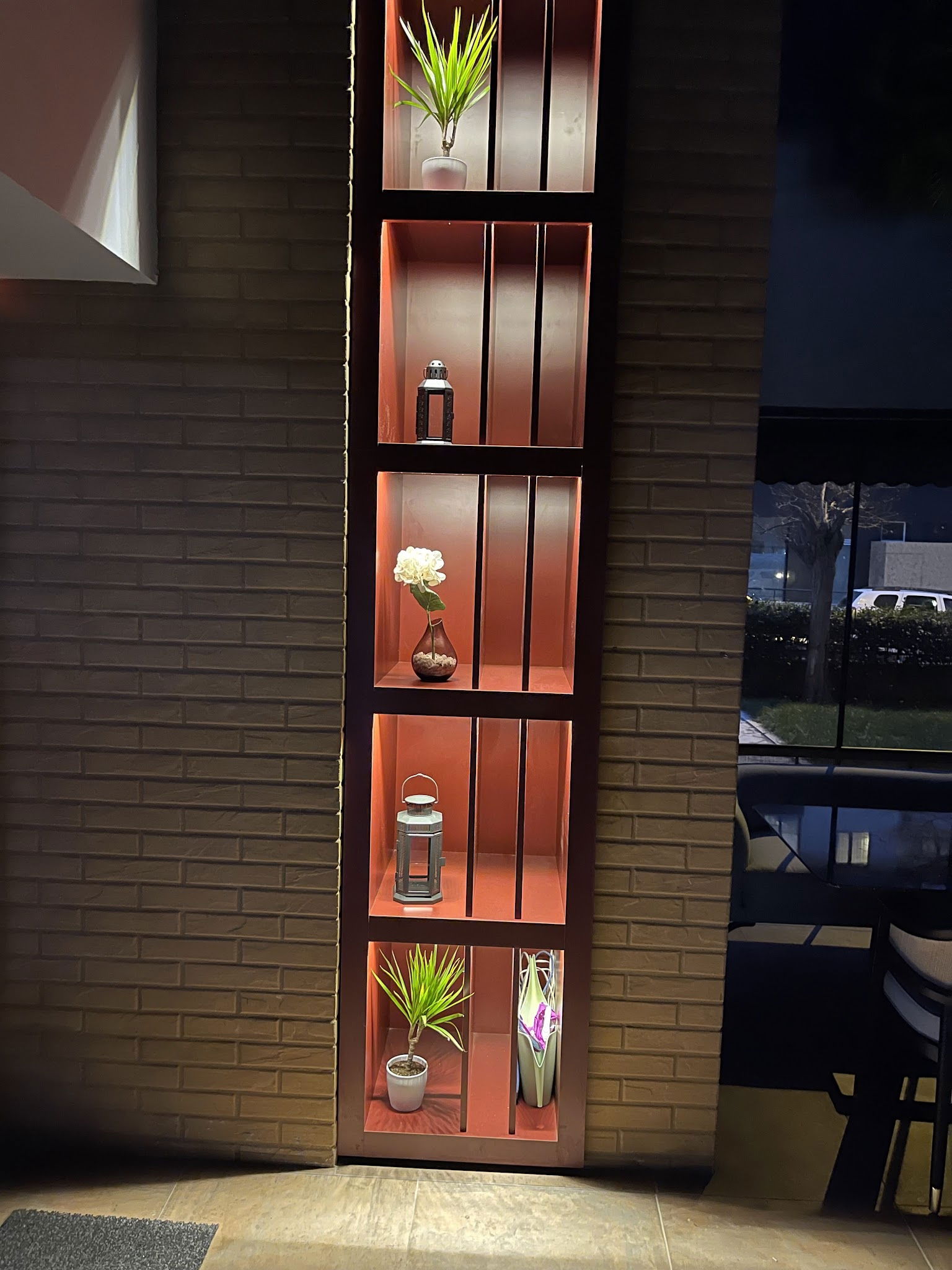 Crown Cafe & Restaurant