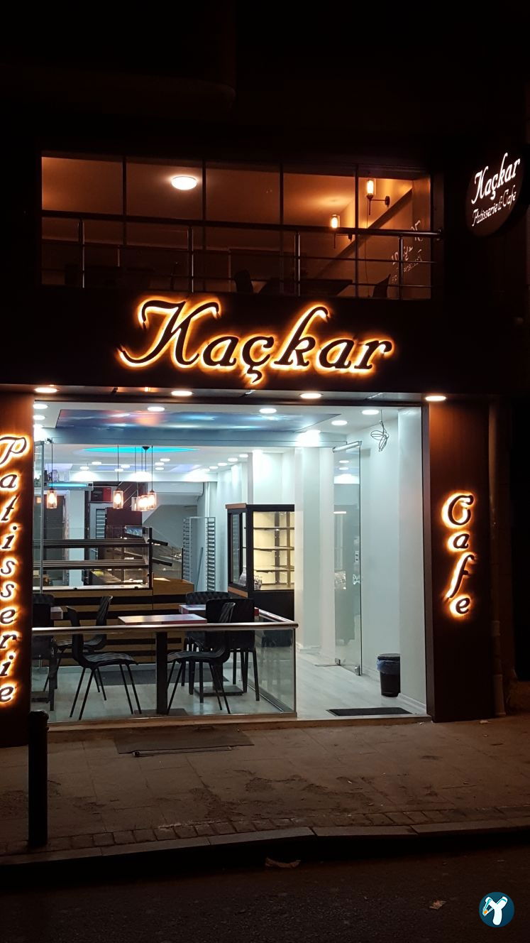 Akat Pastanesi