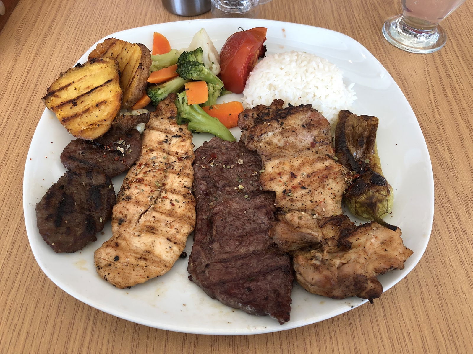 Loccum Restaurant & Cafe