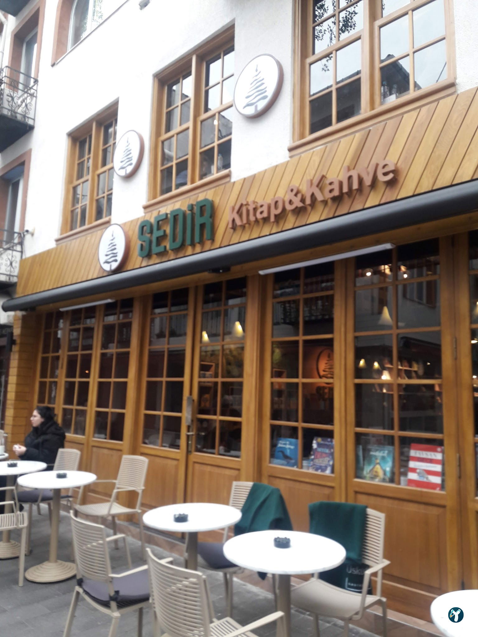 Sedir Kitap & Kahve