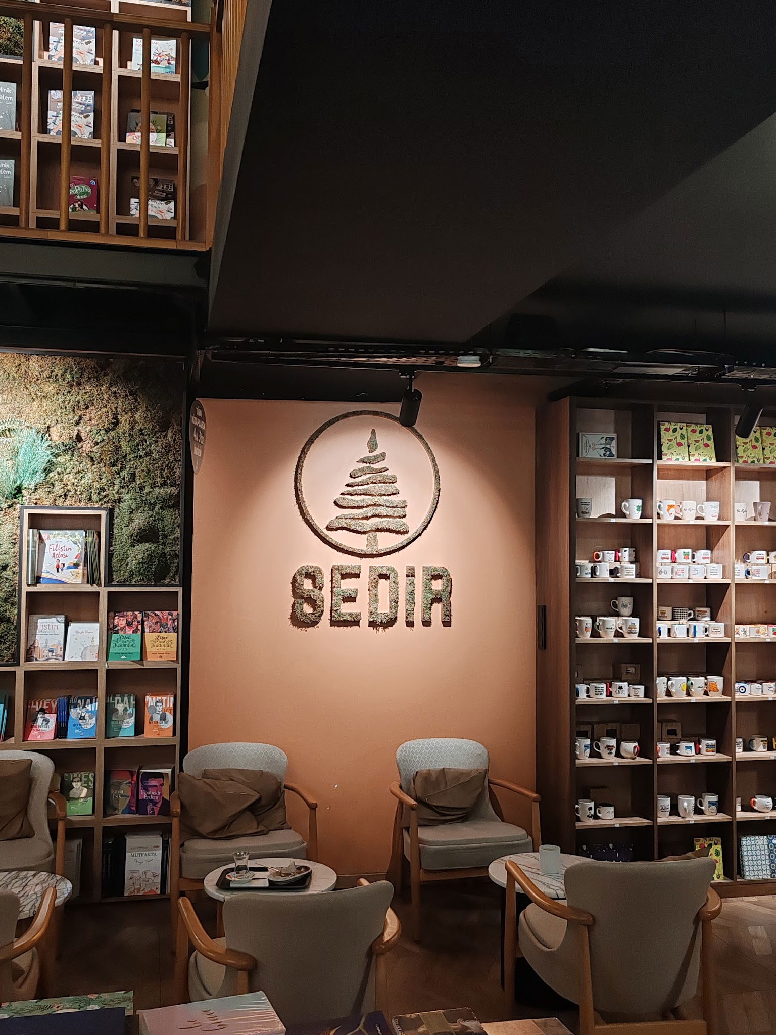 Sedir Kitap & Kahve