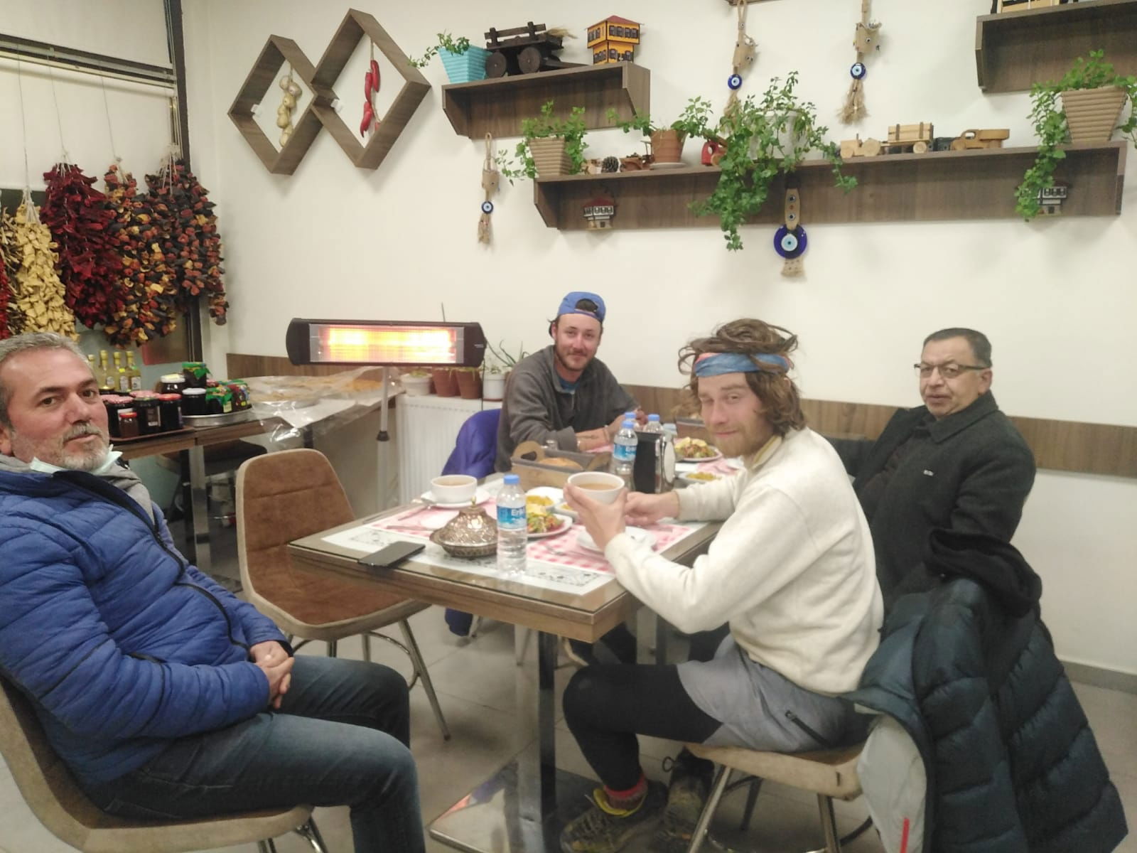 Tarihi Hanlarönü Çorba & Kahvaltı Ev Yemekleri