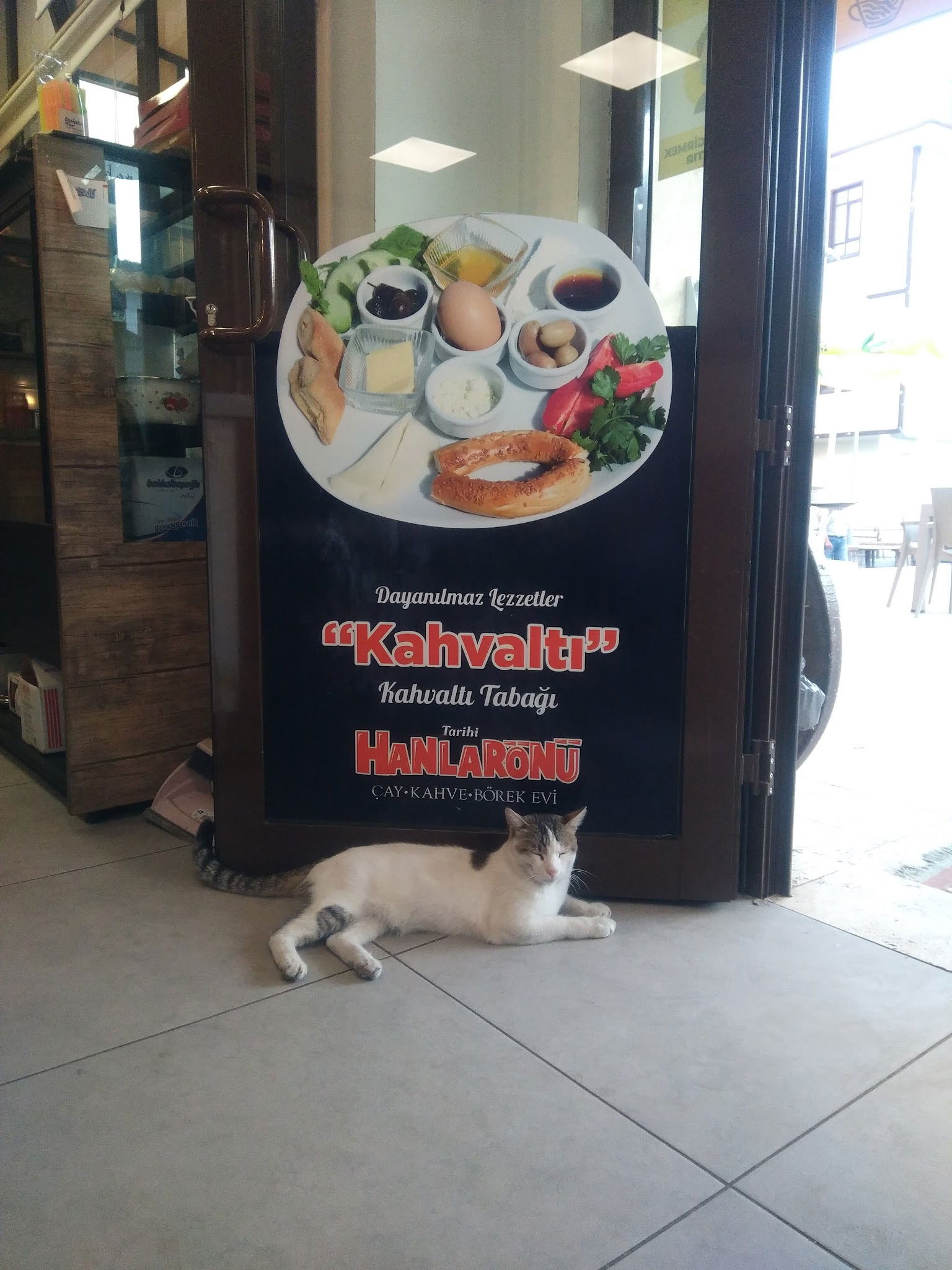 Tarihi Hanlarönü Çorba & Kahvaltı Ev Yemekleri