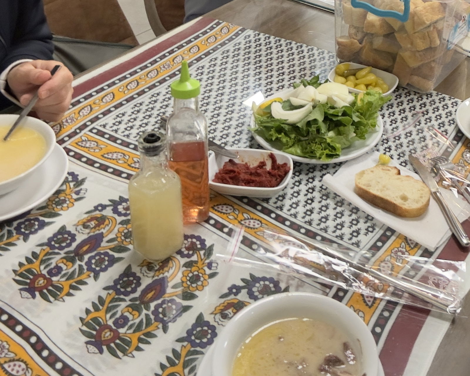 Tarihi Hanlarönü Çorba & Kahvaltı Ev Yemekleri