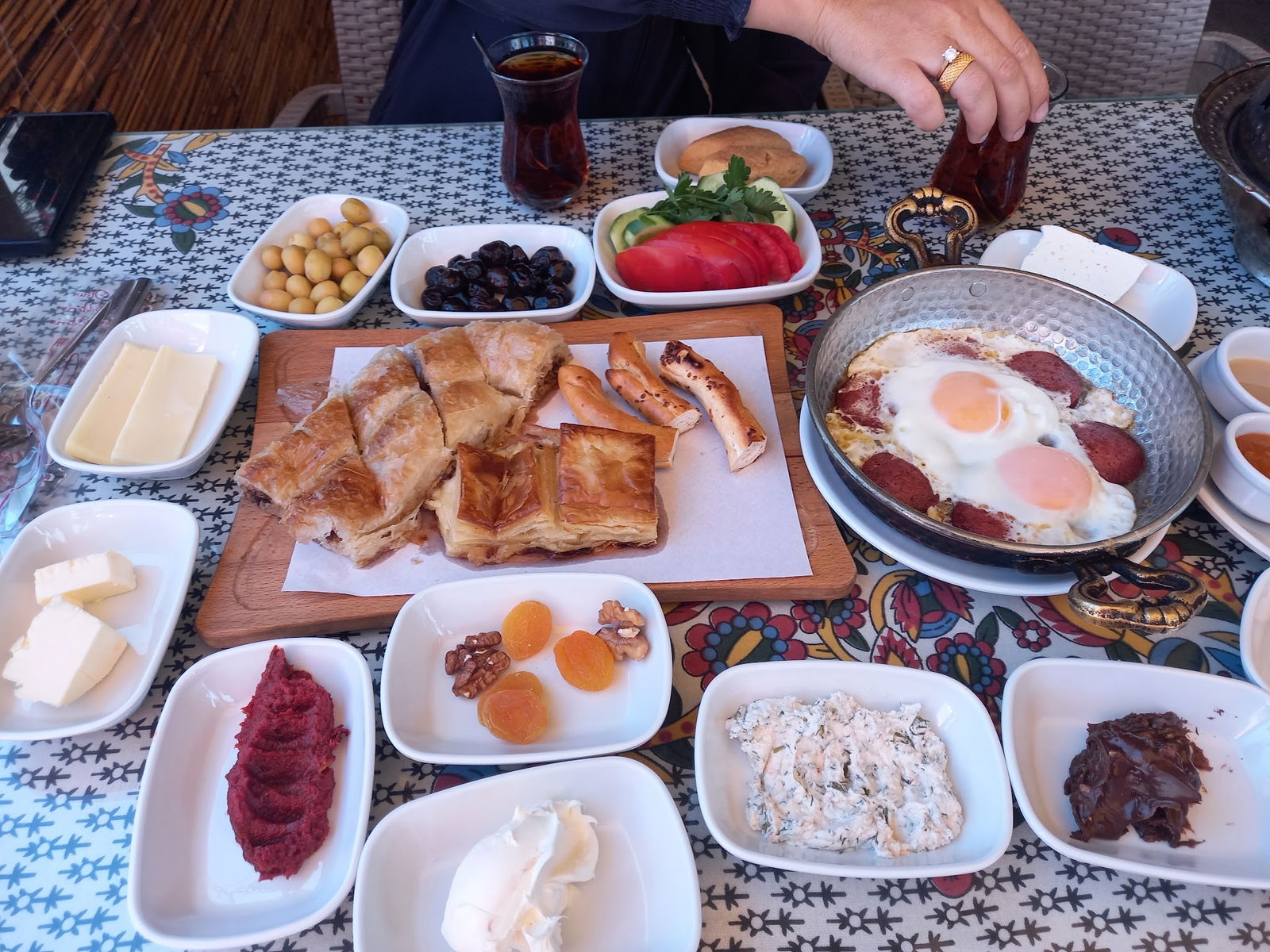 Tarihi Hanlarönü Çorba & Kahvaltı Ev Yemekleri