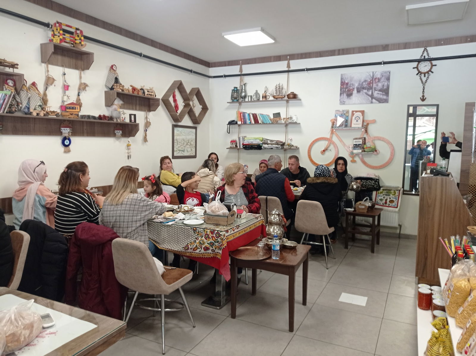 Tarihi Hanlarönü Çorba & Kahvaltı Ev Yemekleri