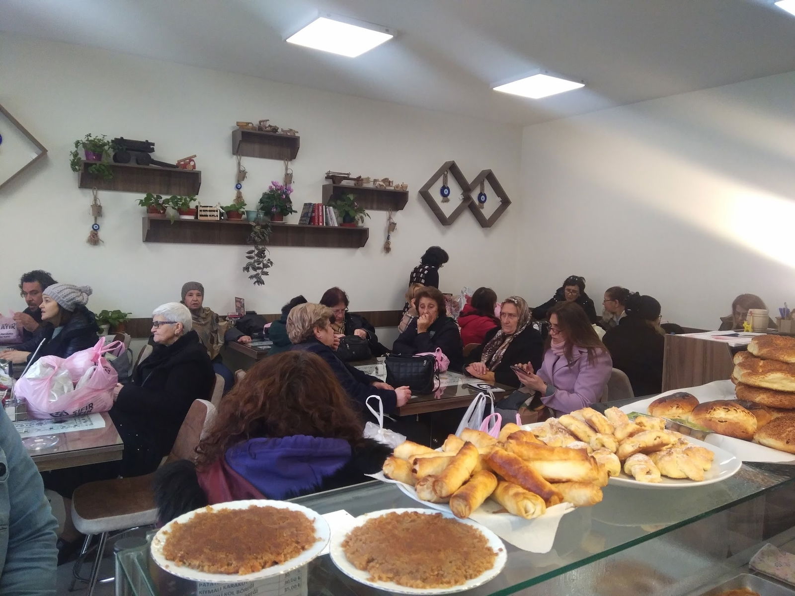 Tarihi Hanlarönü Çorba & Kahvaltı Ev Yemekleri