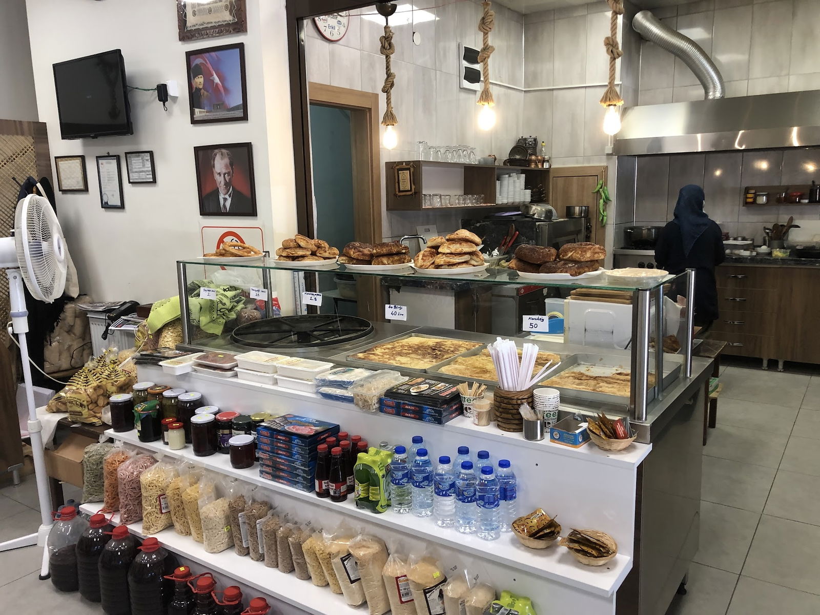 Tarihi Hanlarönü Çorba & Kahvaltı Ev Yemekleri