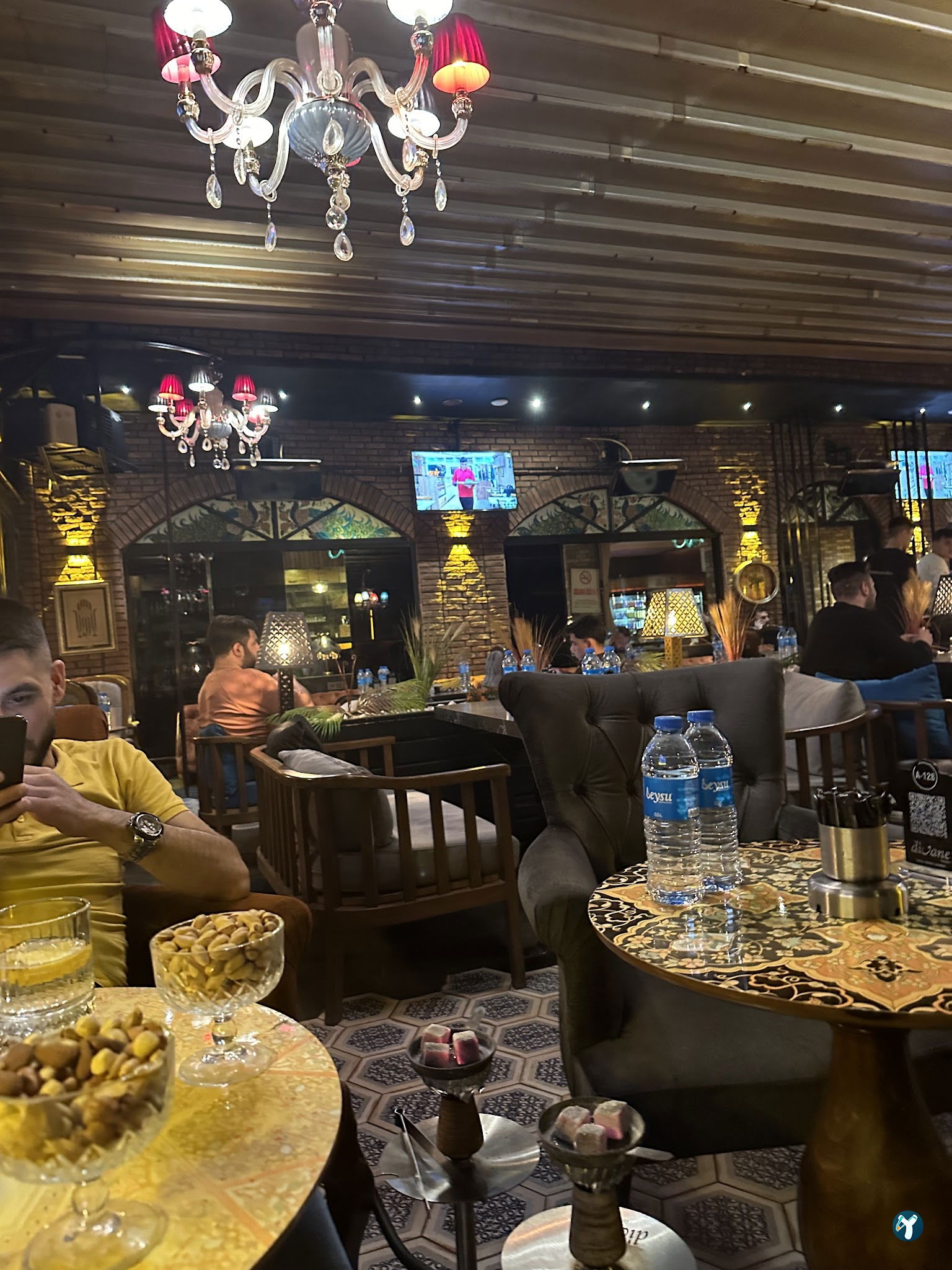 Divane Coffeehouses