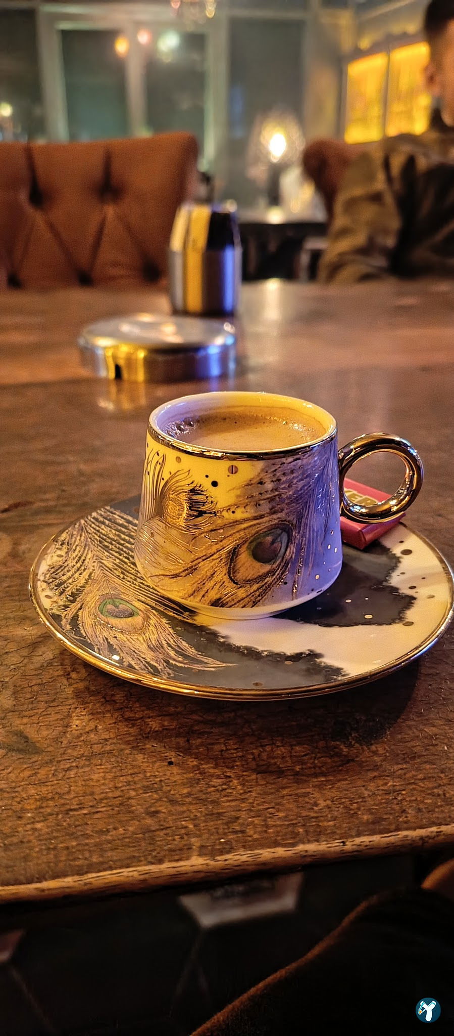 Divane Coffeehouses