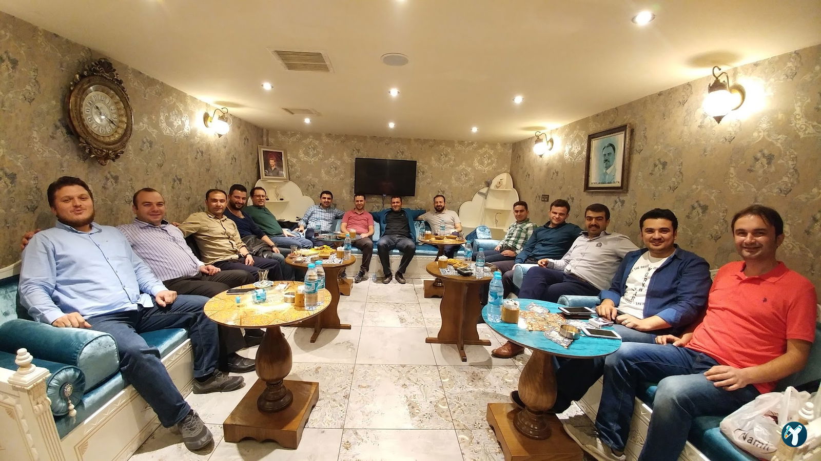 Divane Coffeehouses