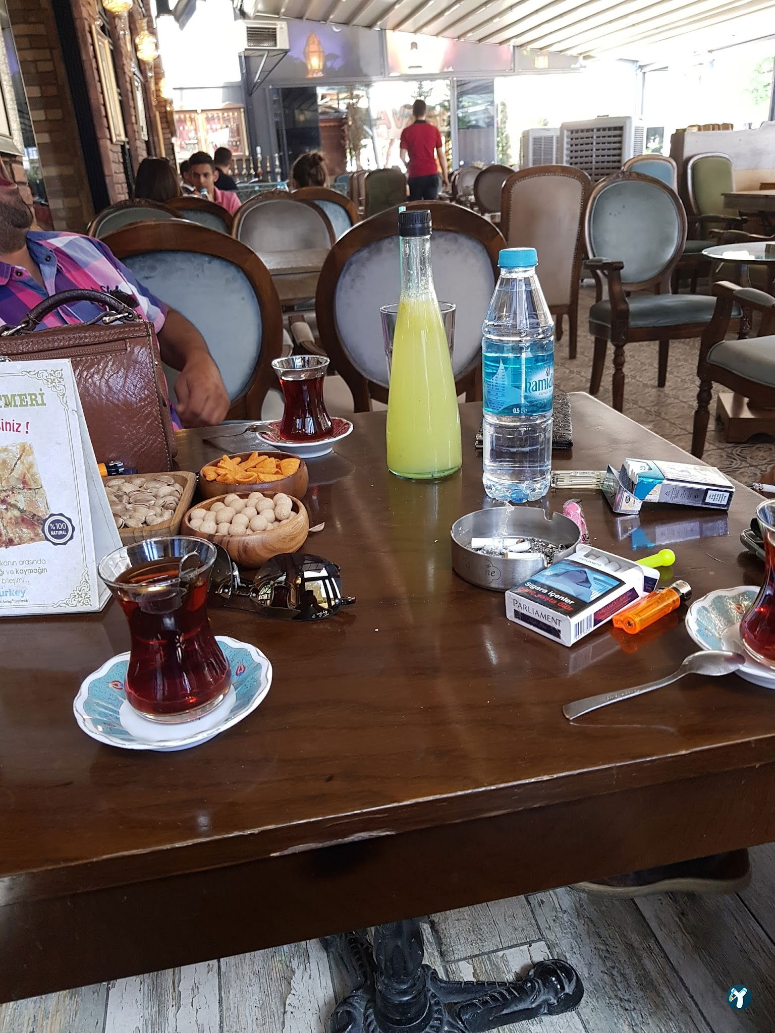Divane Coffeehouses