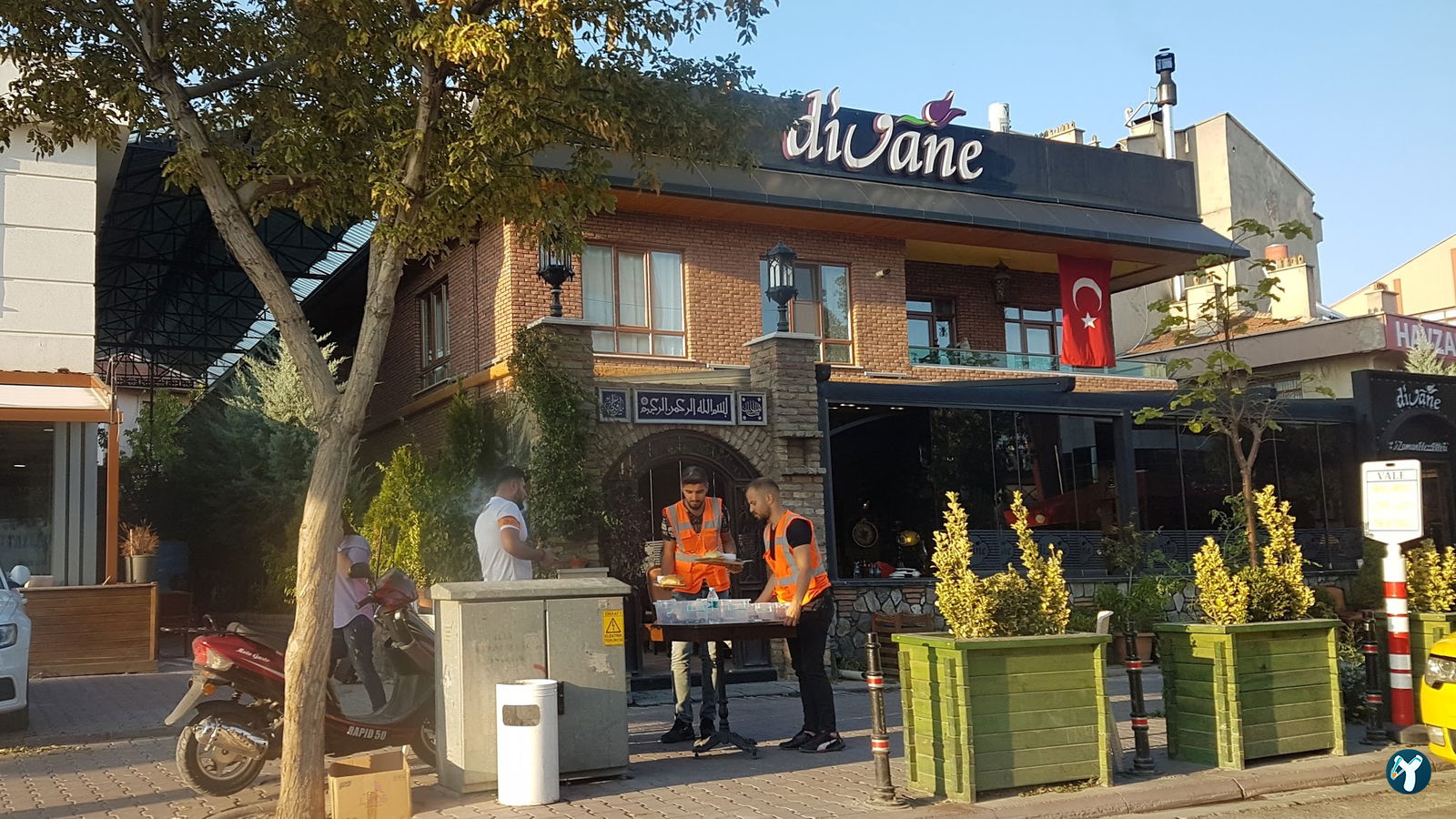 Divane Coffeehouses
