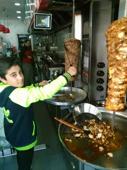 Etiler Marmaris Büfe Merter Şubesi resimleri