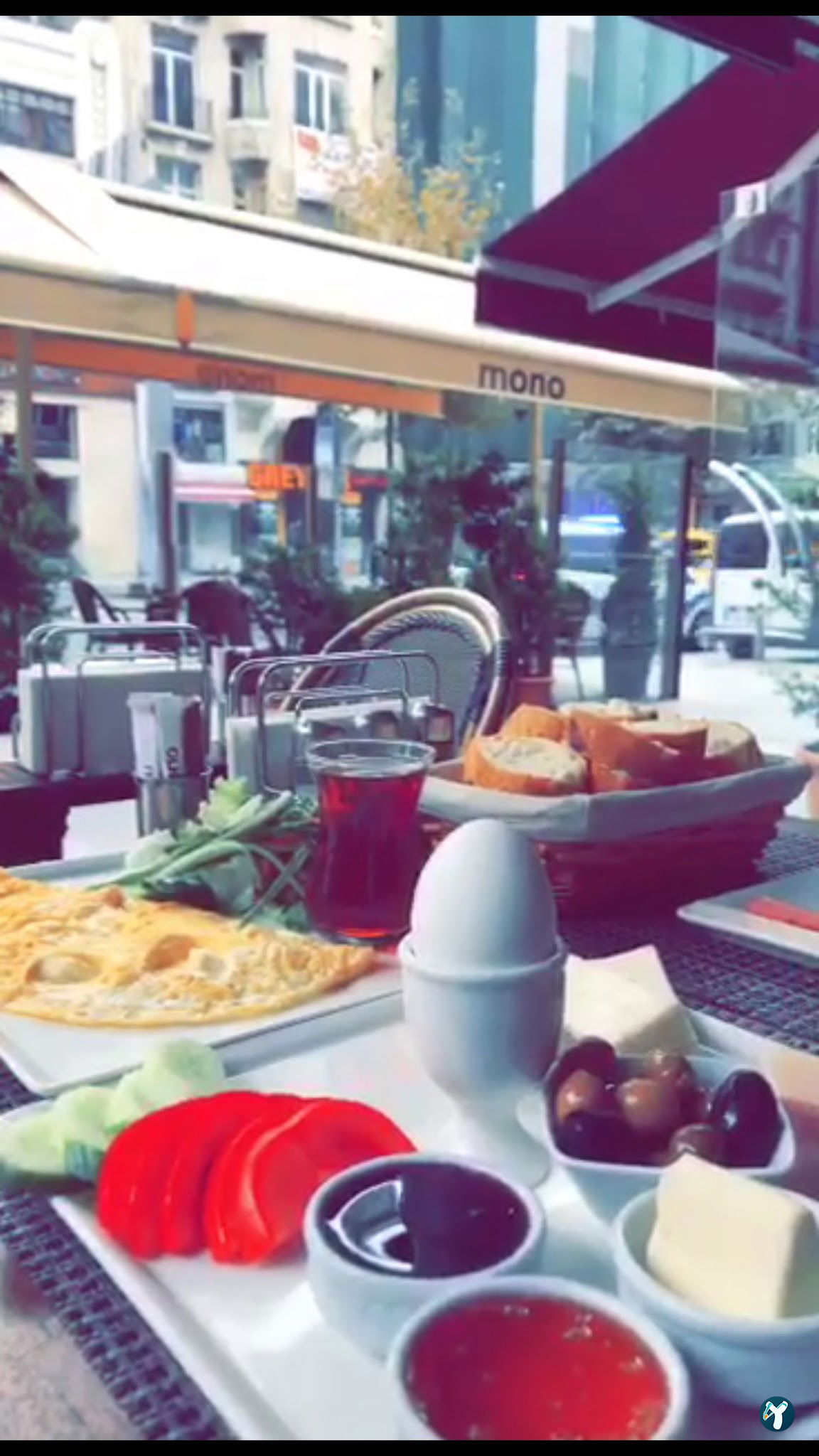 Mono Cafe & Brasserie