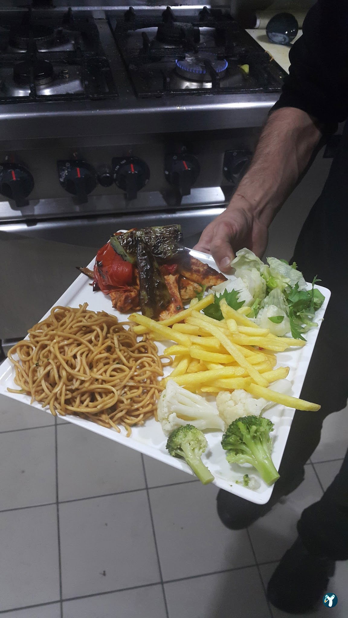 Mono Cafe & Brasserie