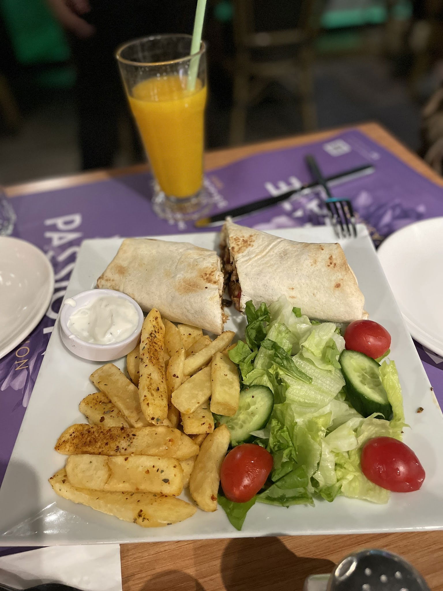 Mono Cafe & Brasserie