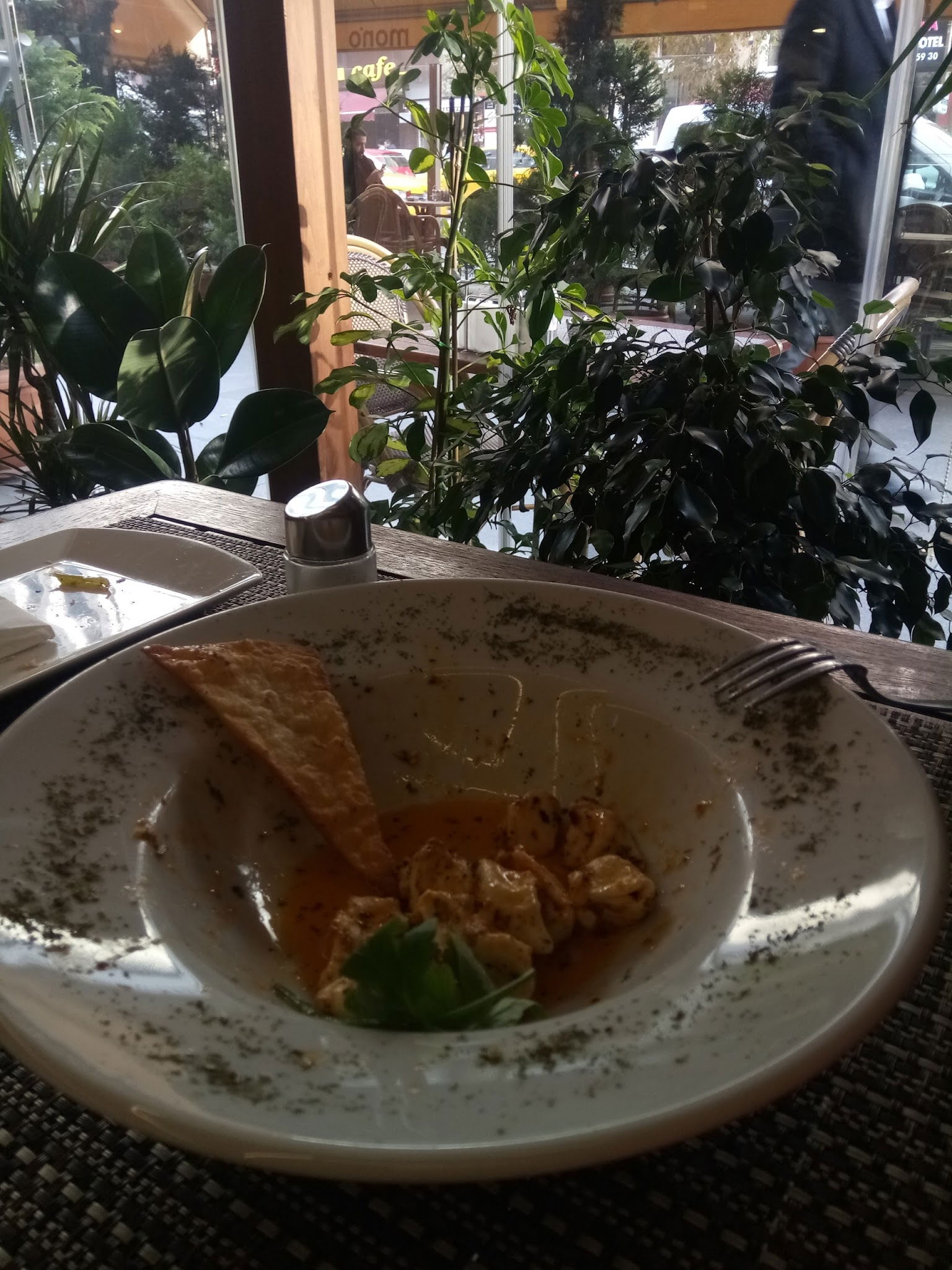 Mono Cafe & Brasserie