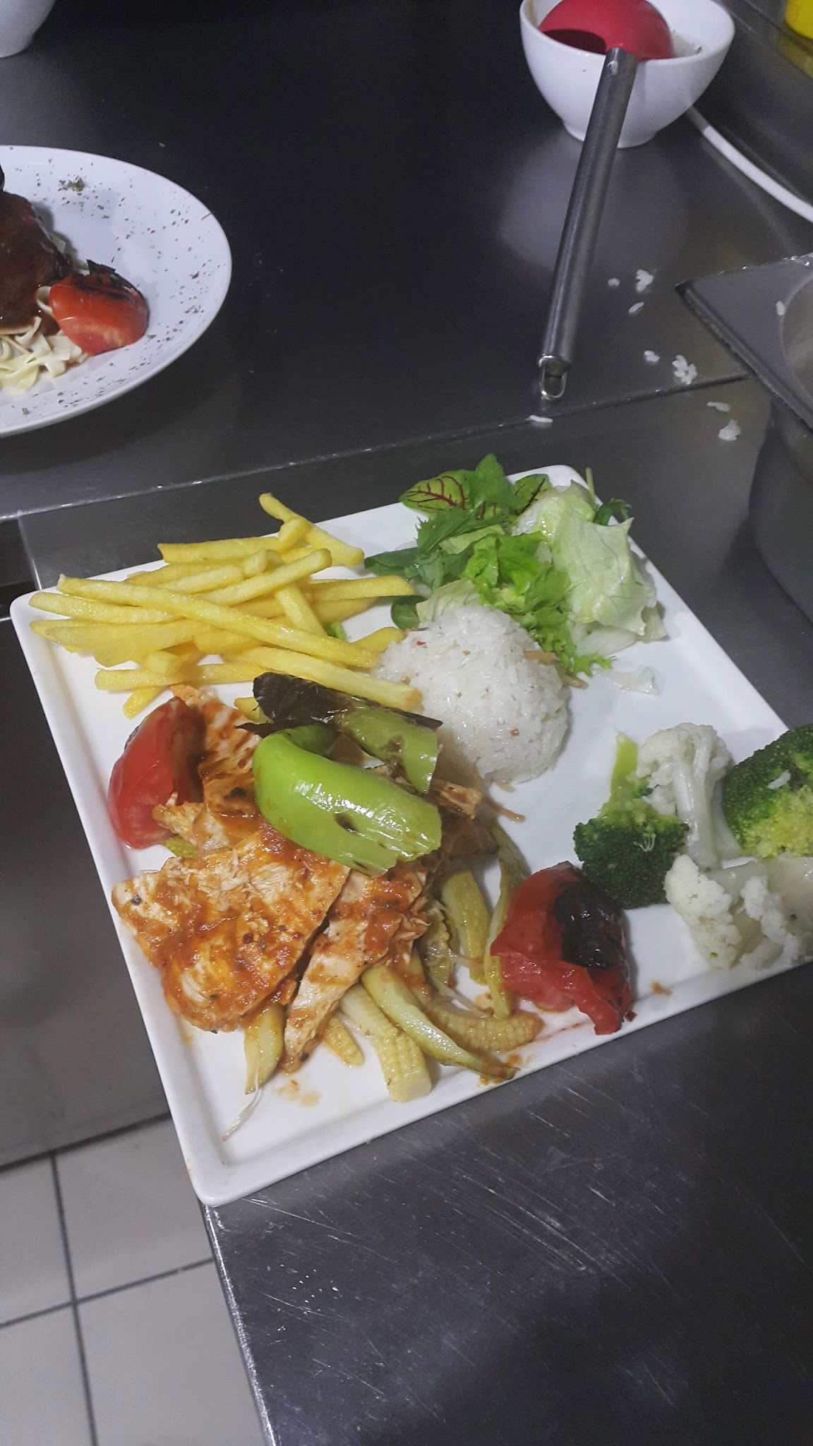 Mono Cafe & Brasserie