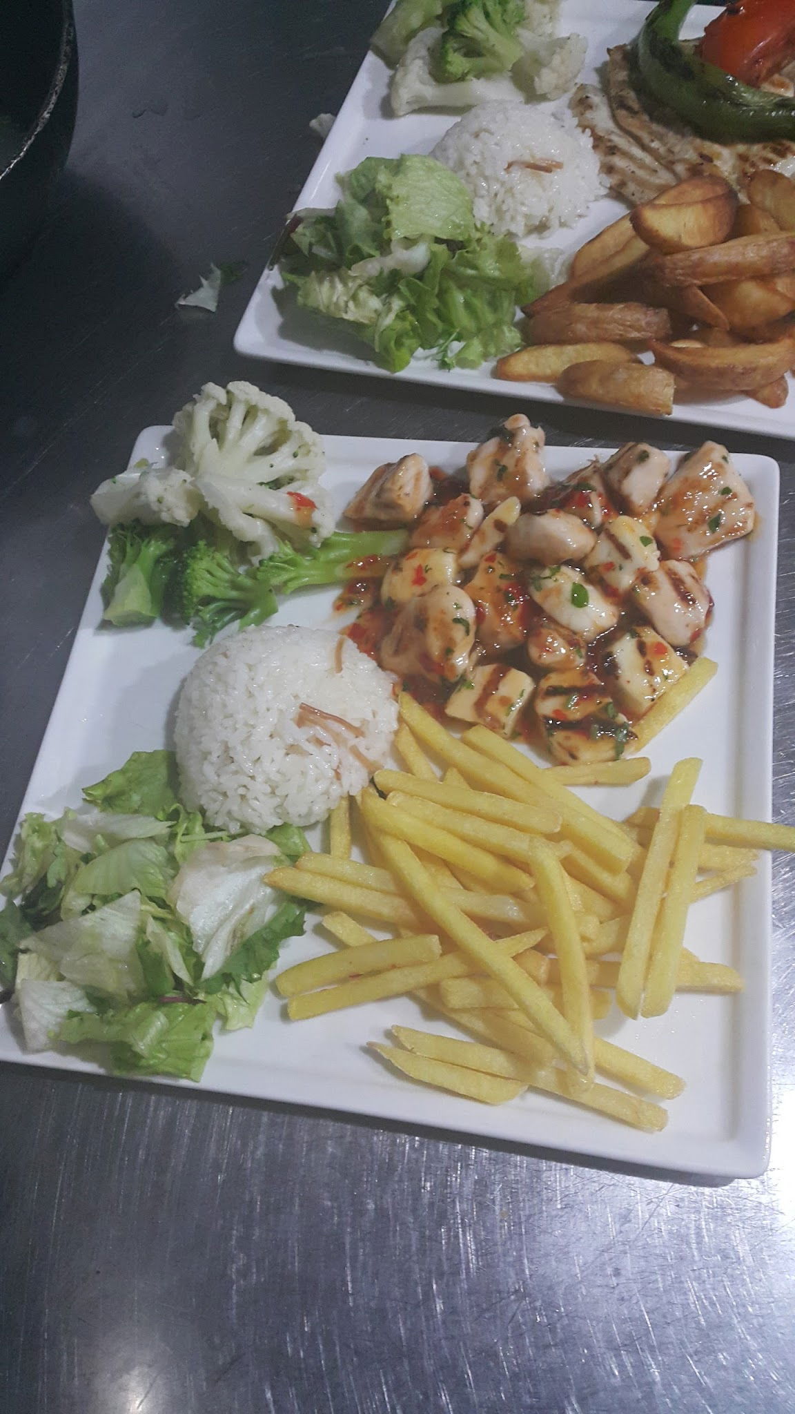 Mono Cafe & Brasserie