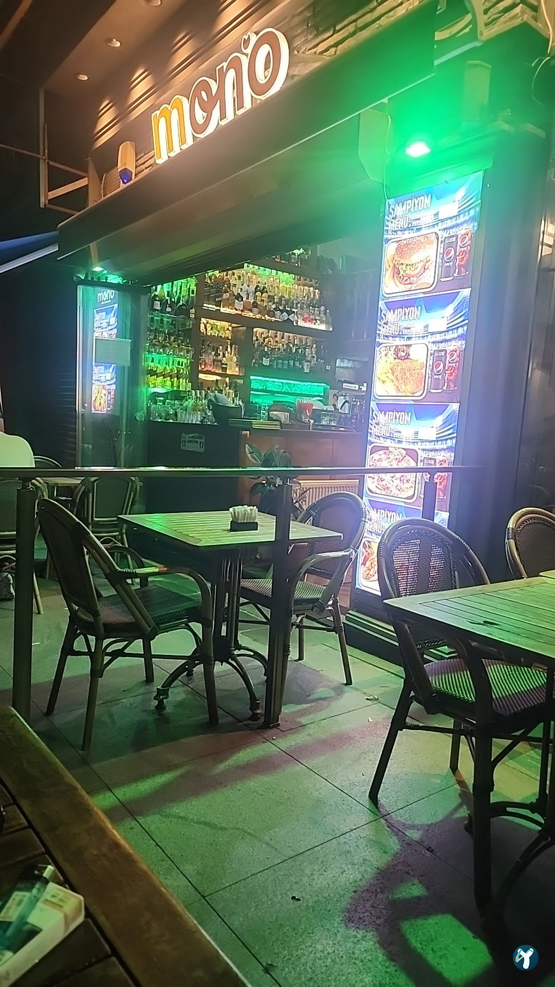Mono Cafe & Brasserie