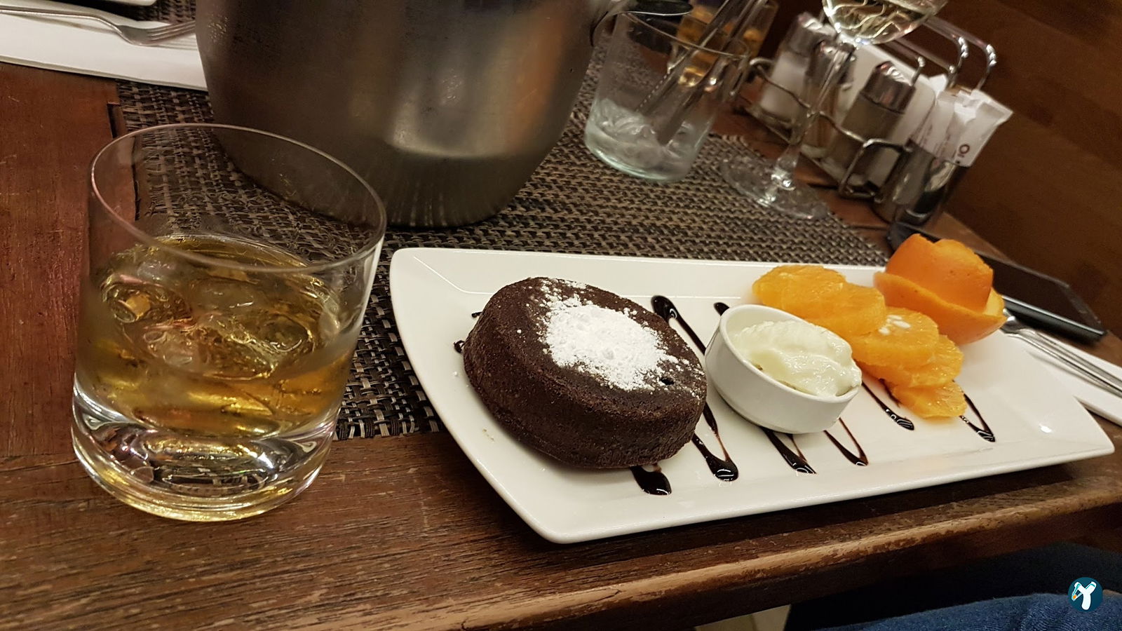 Mono Cafe & Brasserie