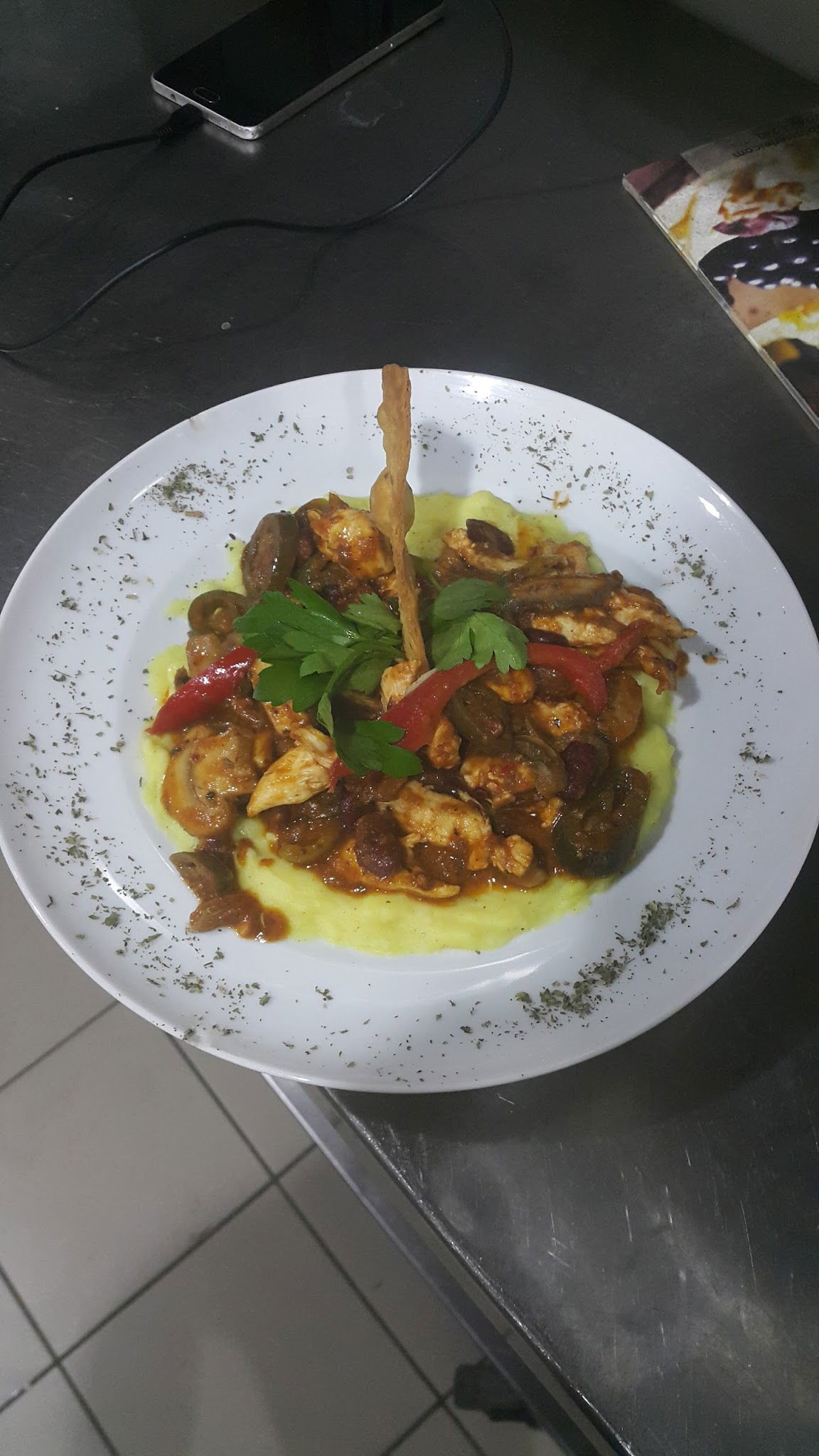 Mono Cafe & Brasserie