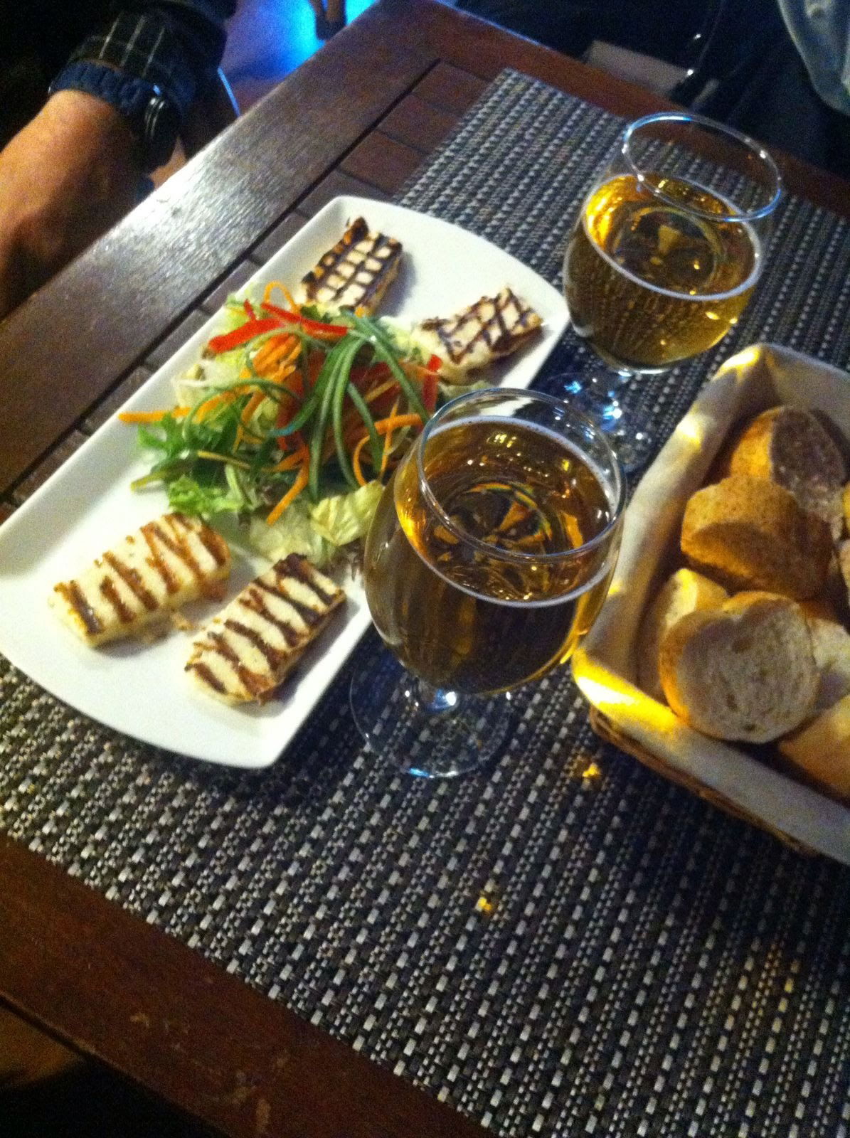 Mono Cafe & Brasserie