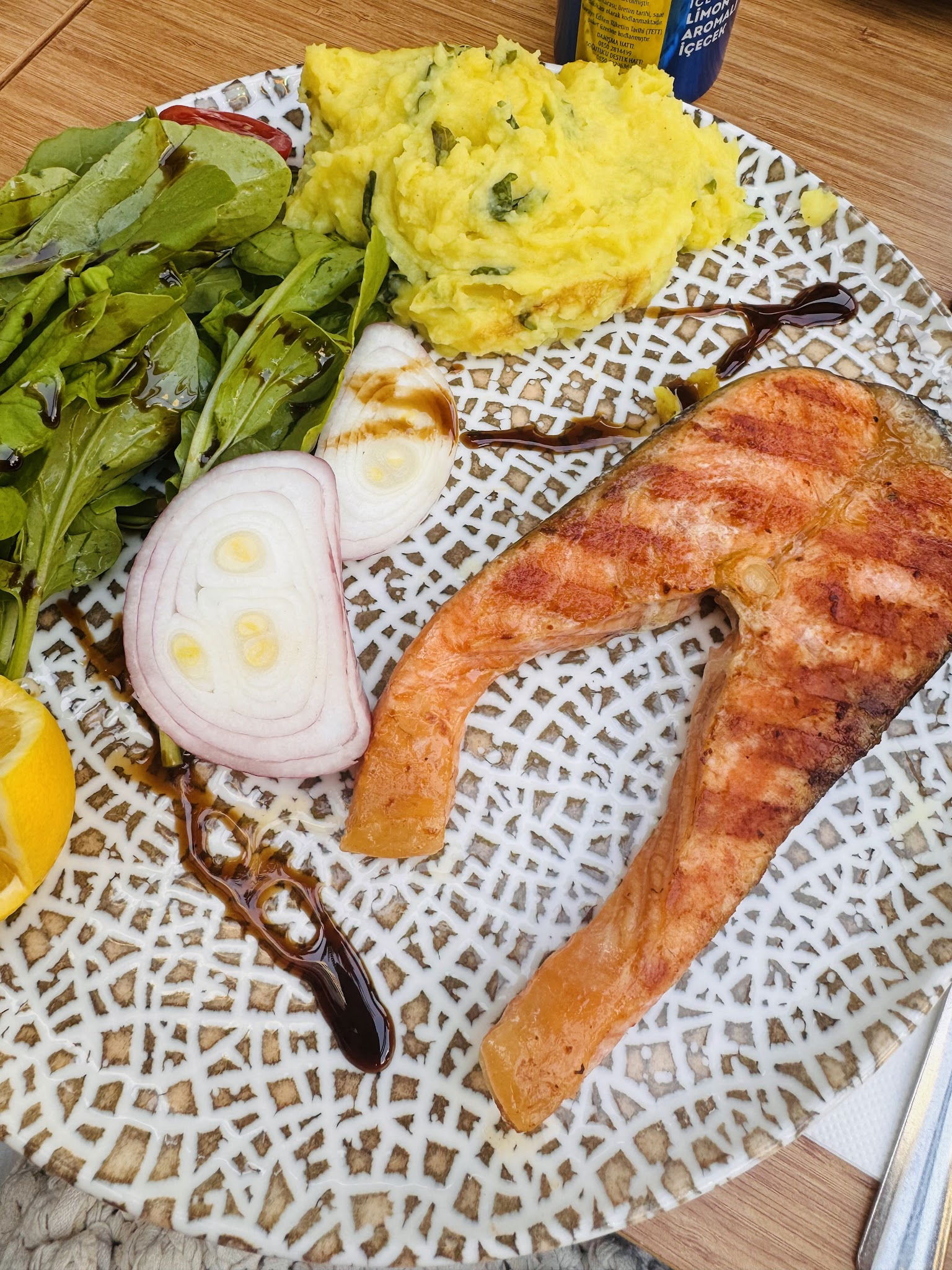 Mono Cafe & Brasserie