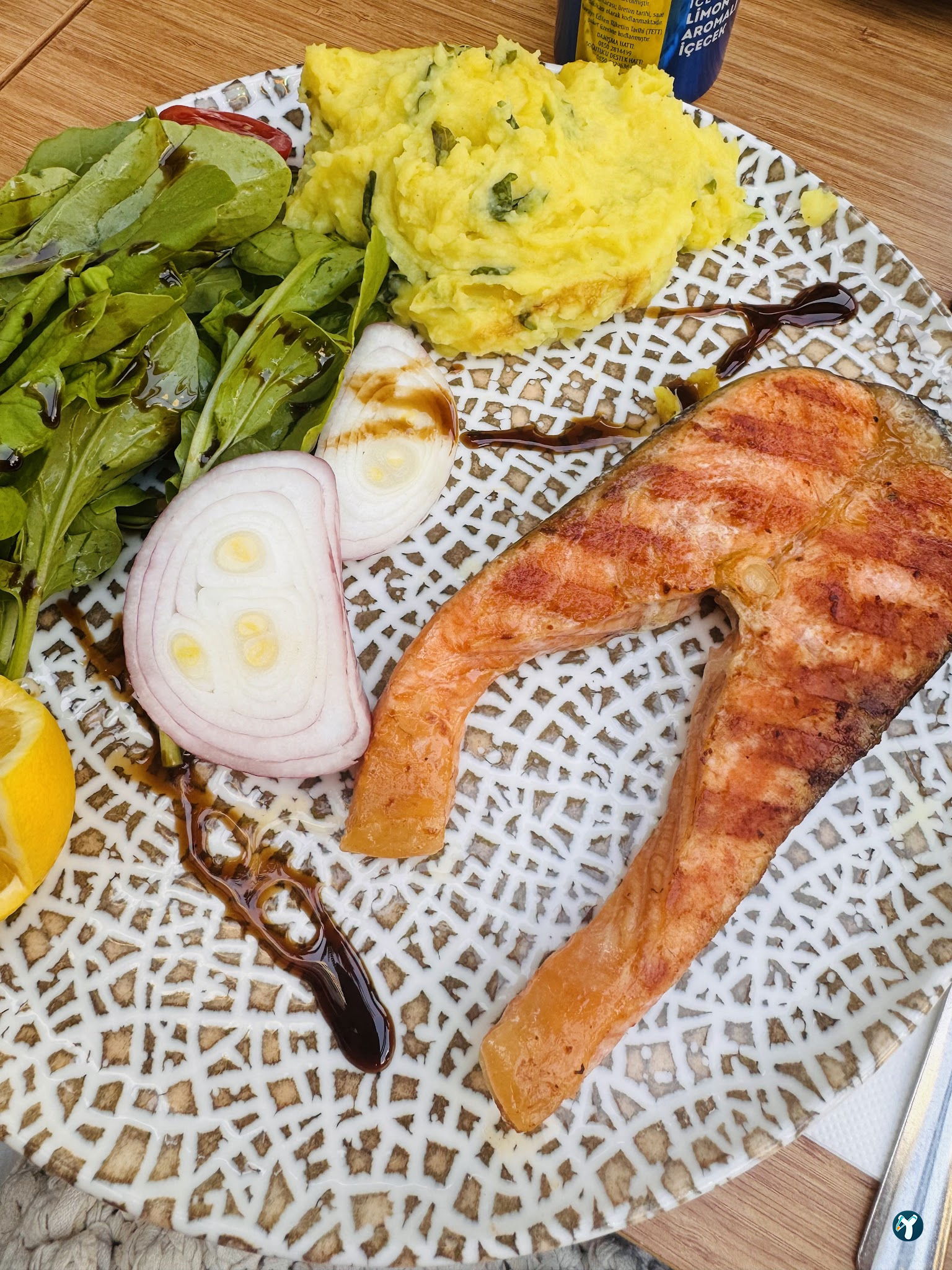 Mono Cafe & Brasserie