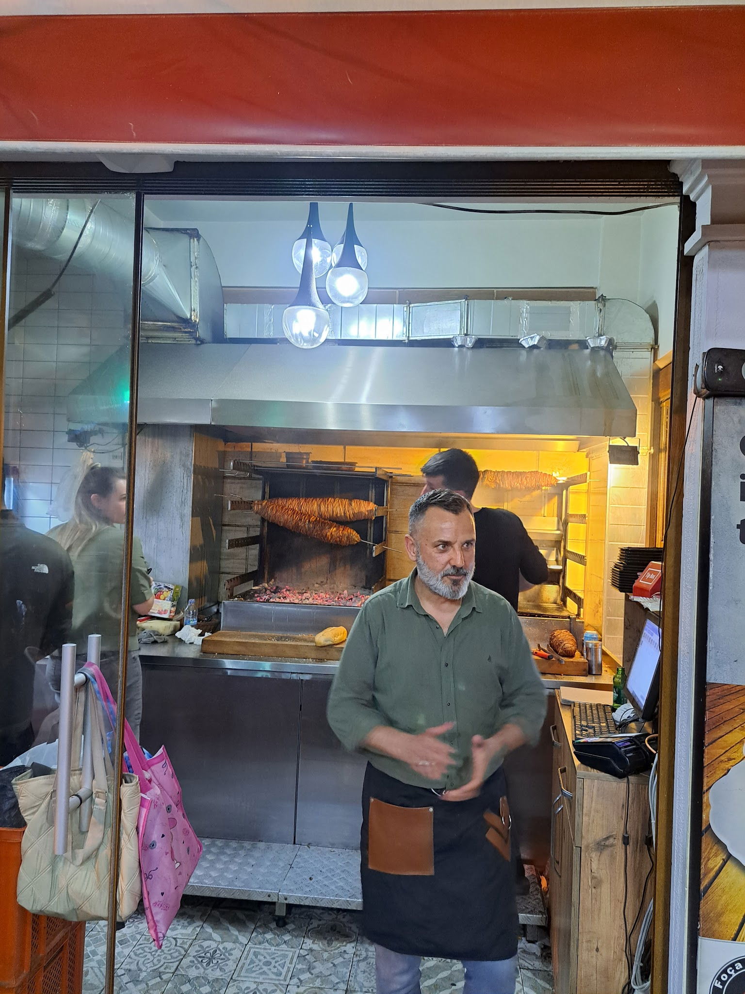 Foça Kokoreç Burhan Usta