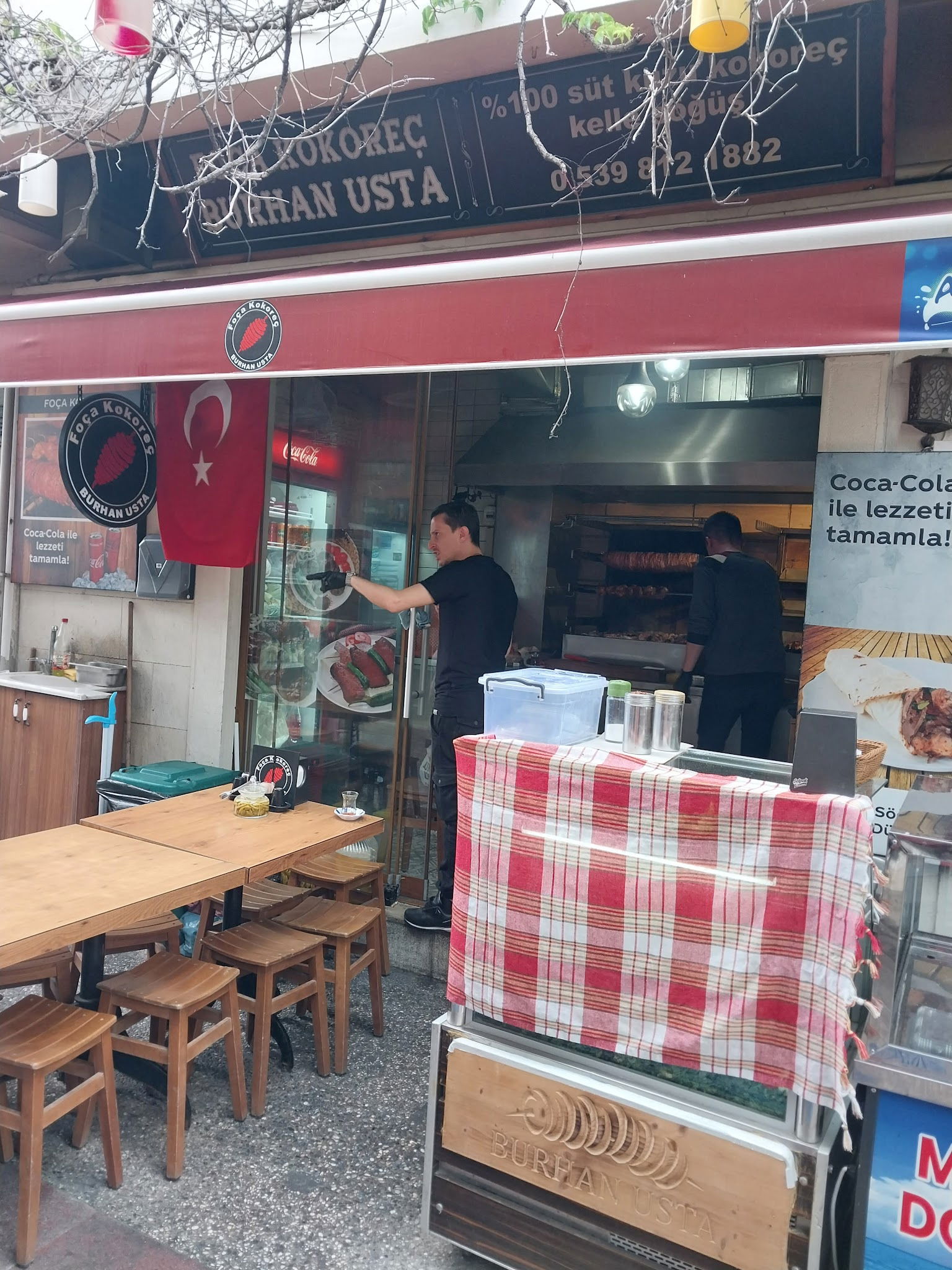 Foça Kokoreç Burhan Usta