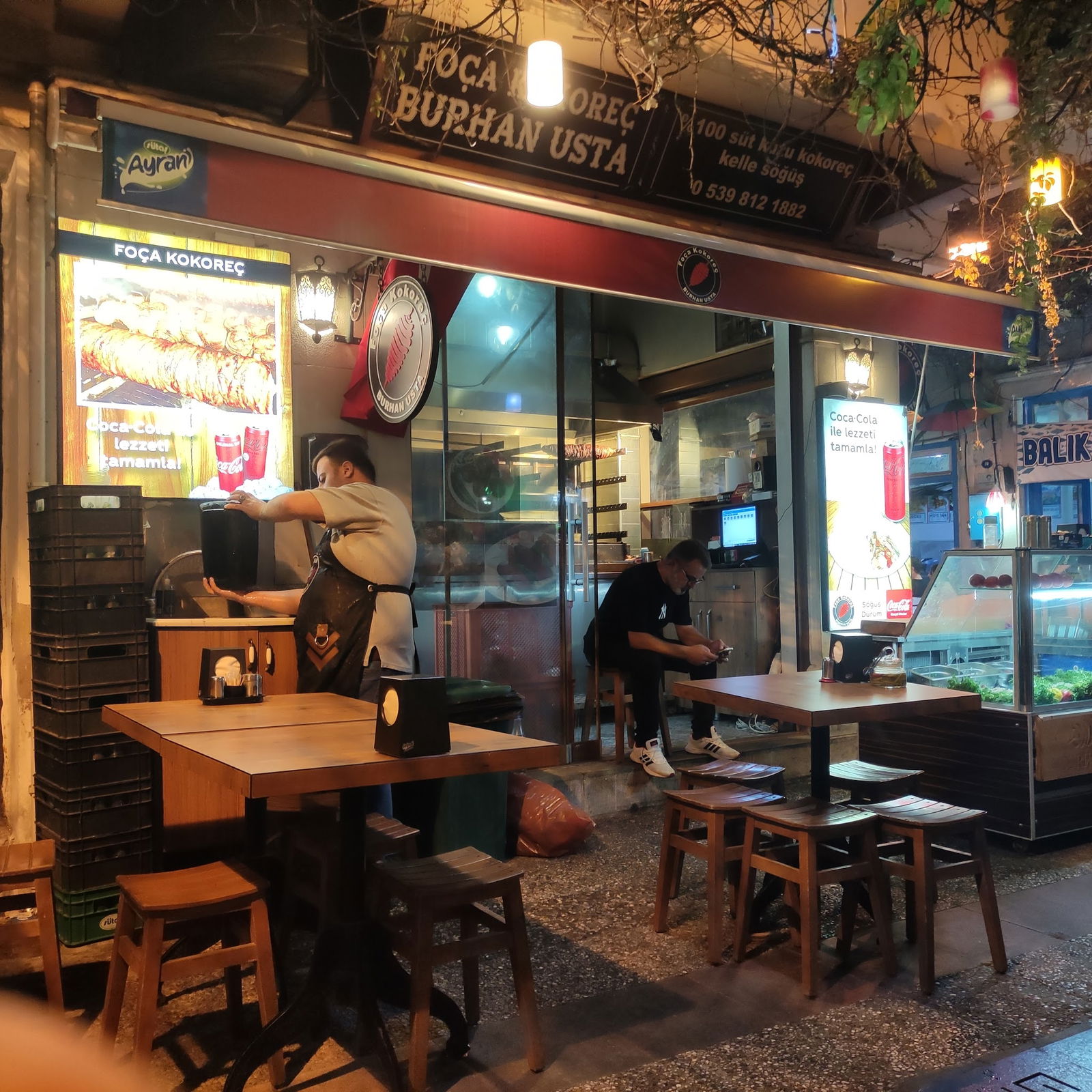 Foça Kokoreç Burhan Usta