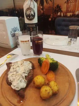 Binefess Meyhane resimleri