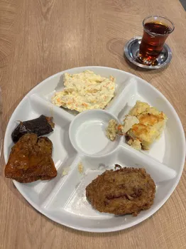 Kale Ev Yemekleri Börek & Mantı resimleri