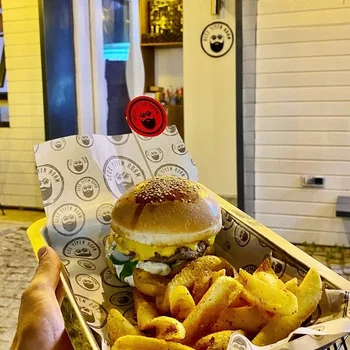 Gece Yiyen Adam Alaçatı resimleri