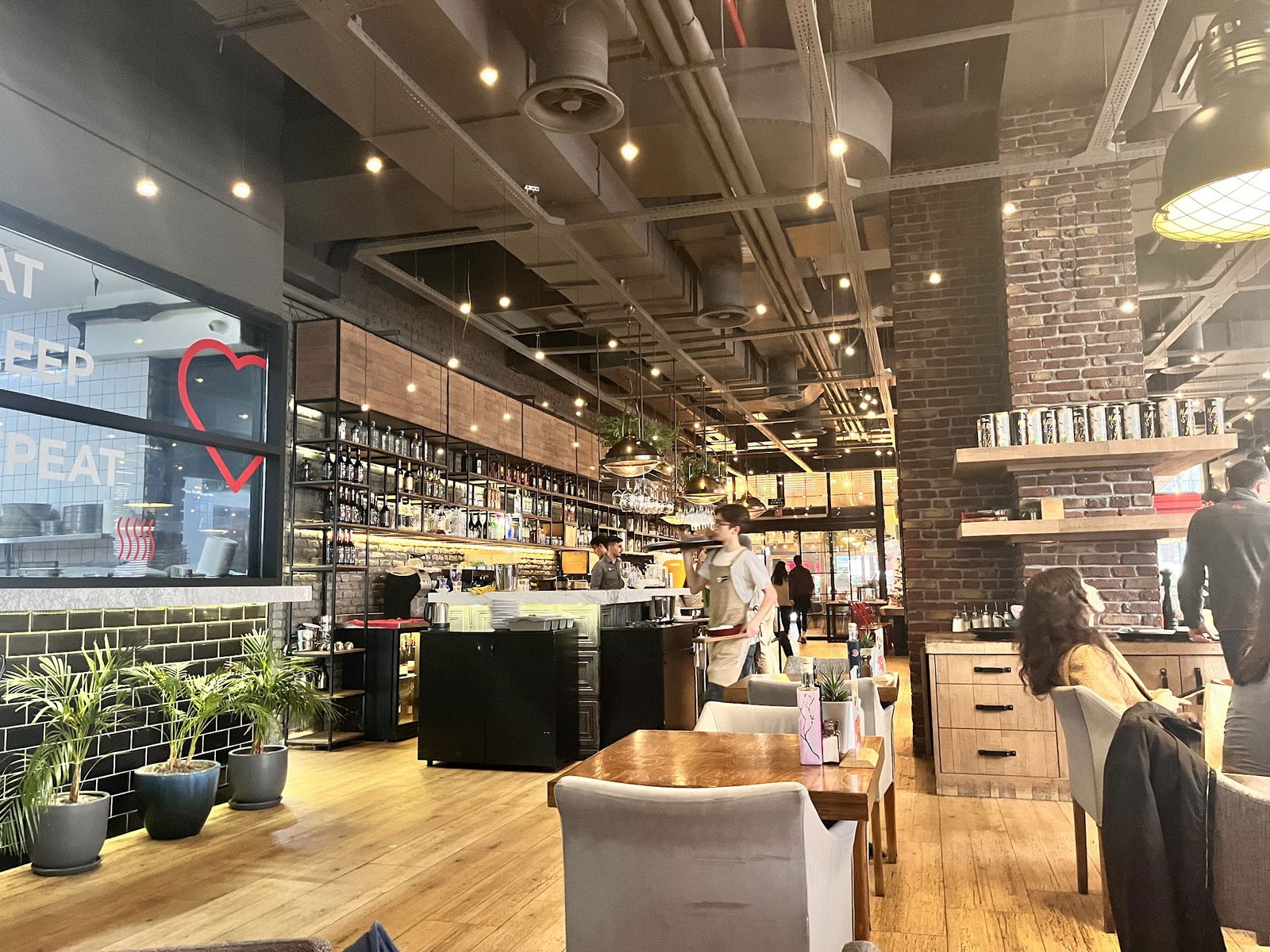 Big Chefs - Via Flat Armada Şubesi