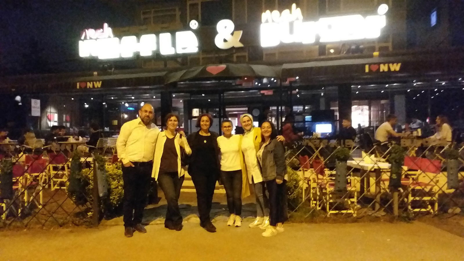 Nesh | Waffle · Burger · Coffee